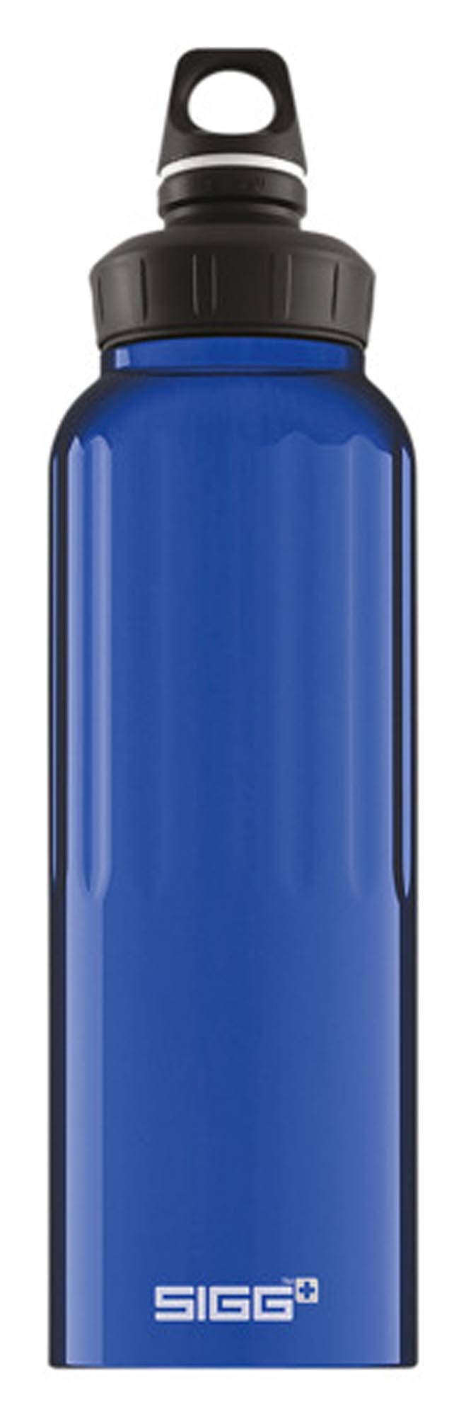 Entdecken Sie die SIGG Traveller WMB Bottle 1.5 l in Dunkelblau – die perfekte, nachhaltige Trinkflasche für Sport, Wandern und Alltag. BPA-frei, leicht und stylisch!
