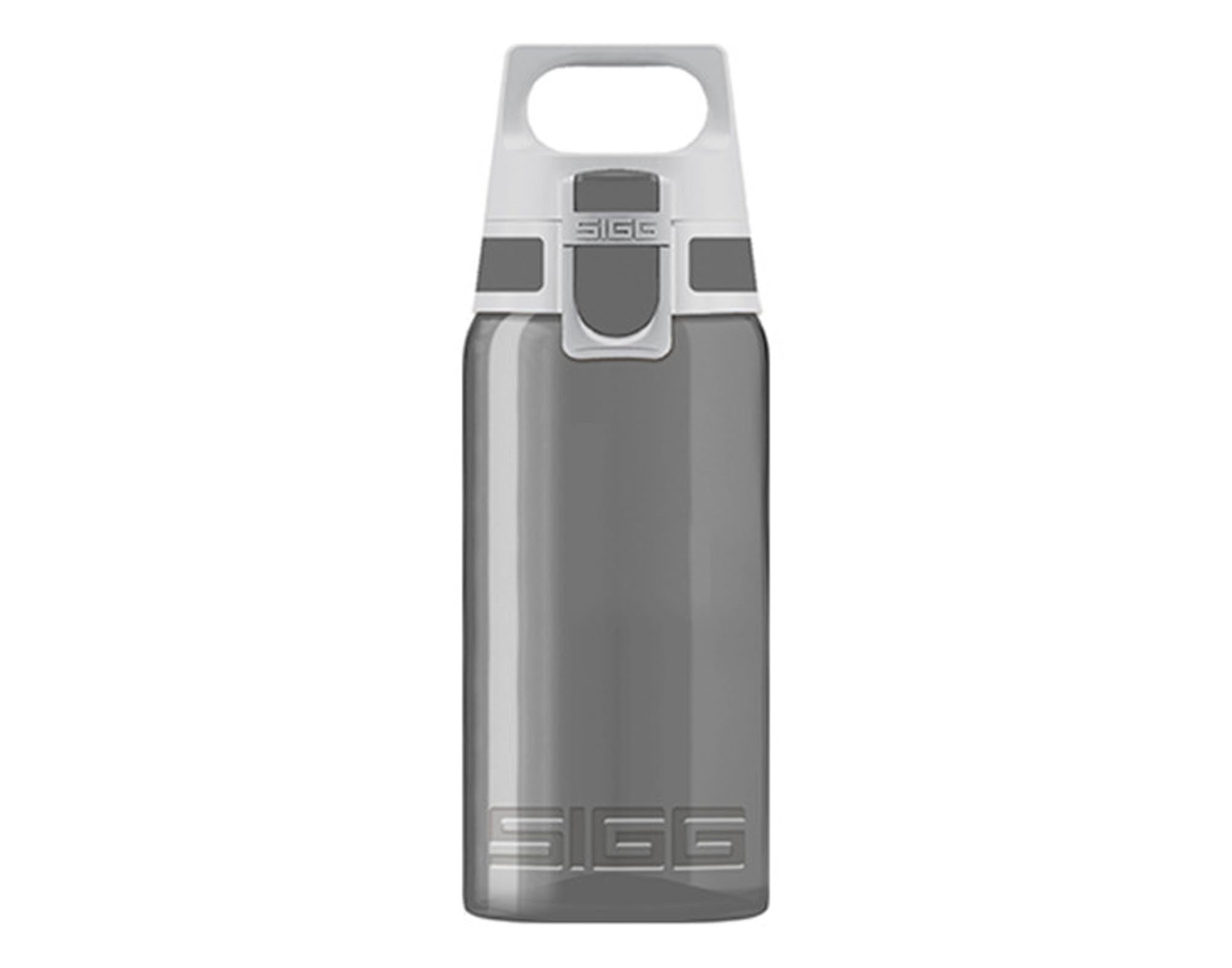 Entdecken Sie die SIGG Trinkflasche Bottle Viva One 0.5 l in Anthrazit. Nachhaltig, BPA-frei, ergonomisch und ideal für Sport, Büro und Reisen.