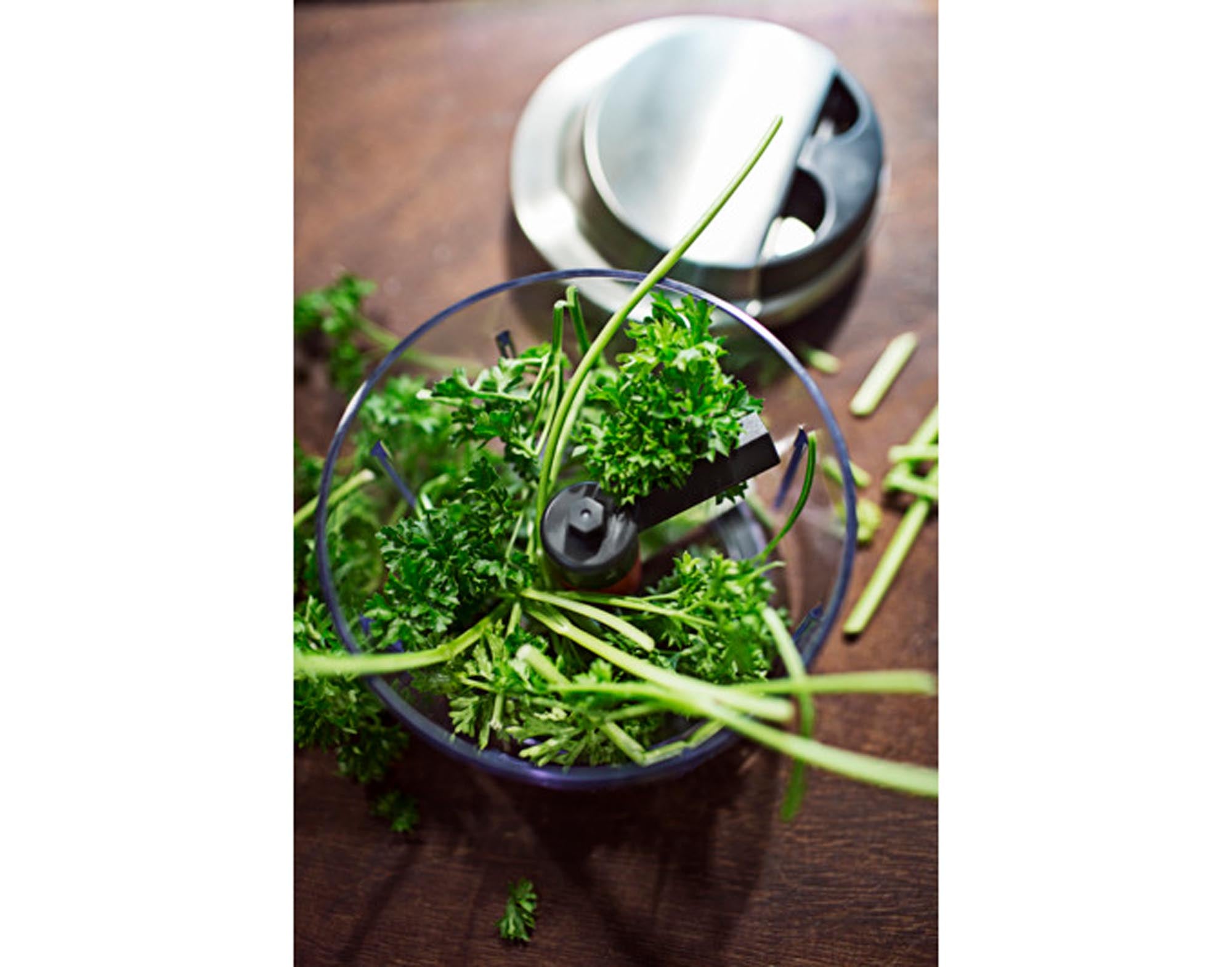 RÖSLE Multischneider: Kompakt, vielseitig, perfekt für die Küche.