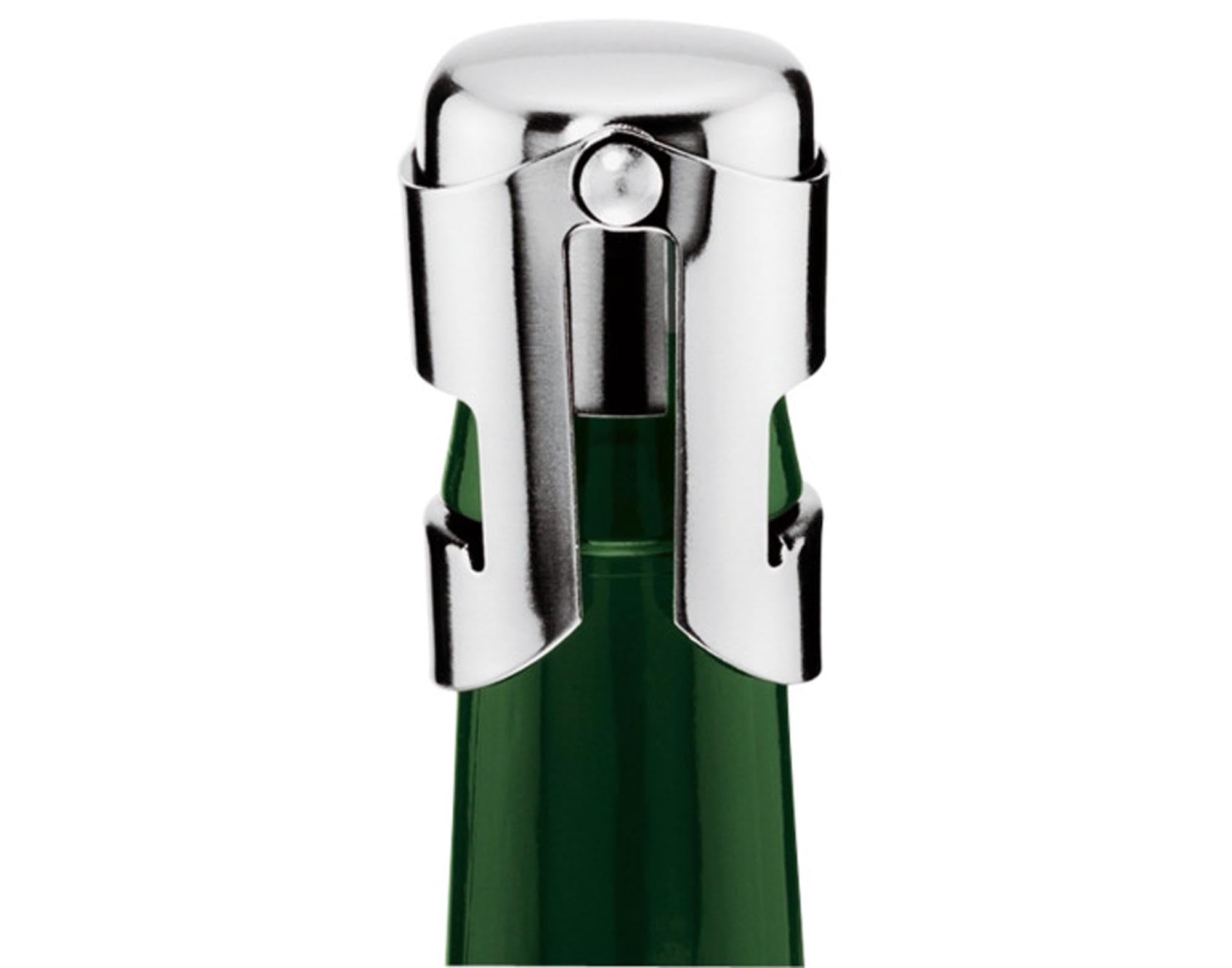 Eleganter Champagnerverschluss von LEOPOLD aus verchromtem Edelstahl. Hochwertig, langlebig und ideal für Champagnerliebhaber. Perfekt für besondere Anlässe!