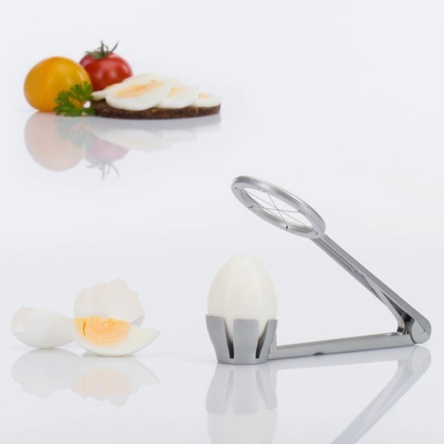 Retro Eierstückler Columbus von Westmark, 18x6.5x3cm, ideal zum präzisen Schneiden von Eiern in stilvollem Design für die Küche.