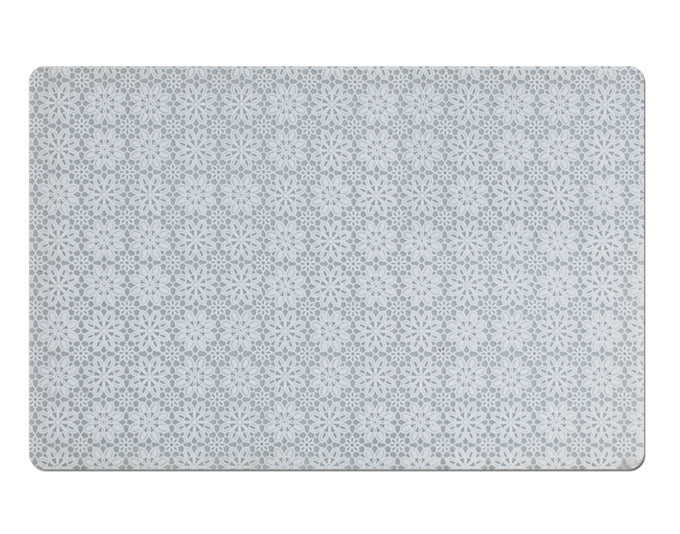 ZELLER Tischset Flowers weiss 43.5x28.5 cm in präsentiert im Onlineshop von KAQTU Design AG. Tischset ist von ZELLER PRESENT