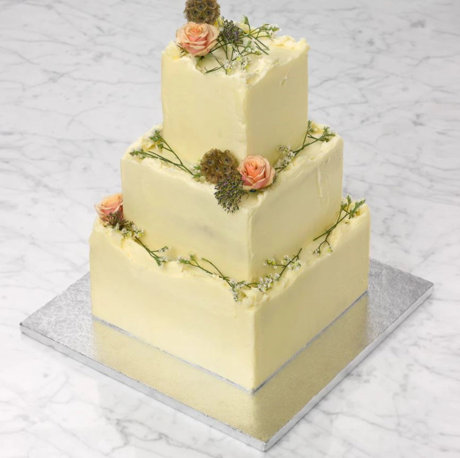 Robuster Tortenuntersetzer von Tala, 25 x 25,4 x 1,2 cm, aus hochwertigem, pflegeleichtem Kunststoff. Perfekt für jede Feier!