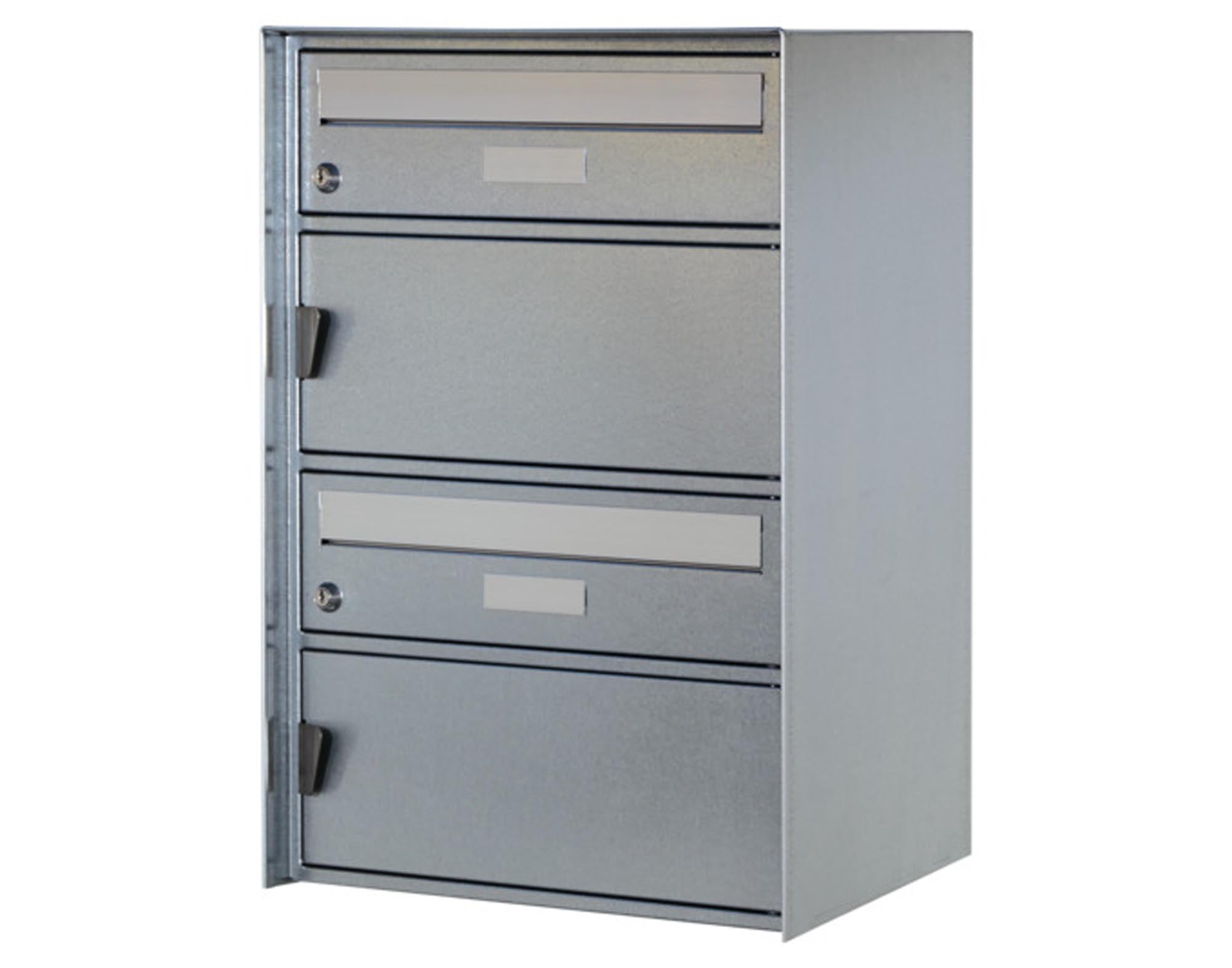 Robuster Briefkasten aus verzinktem Stahl, ideal für Mehrfamilienhäuser. Funktional, ästhetisch, korrosionsbeständig.