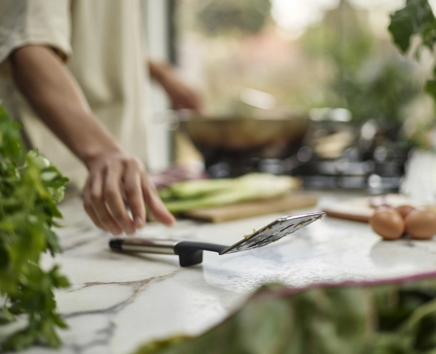 Leevala spatule en silicone avec fente en acier