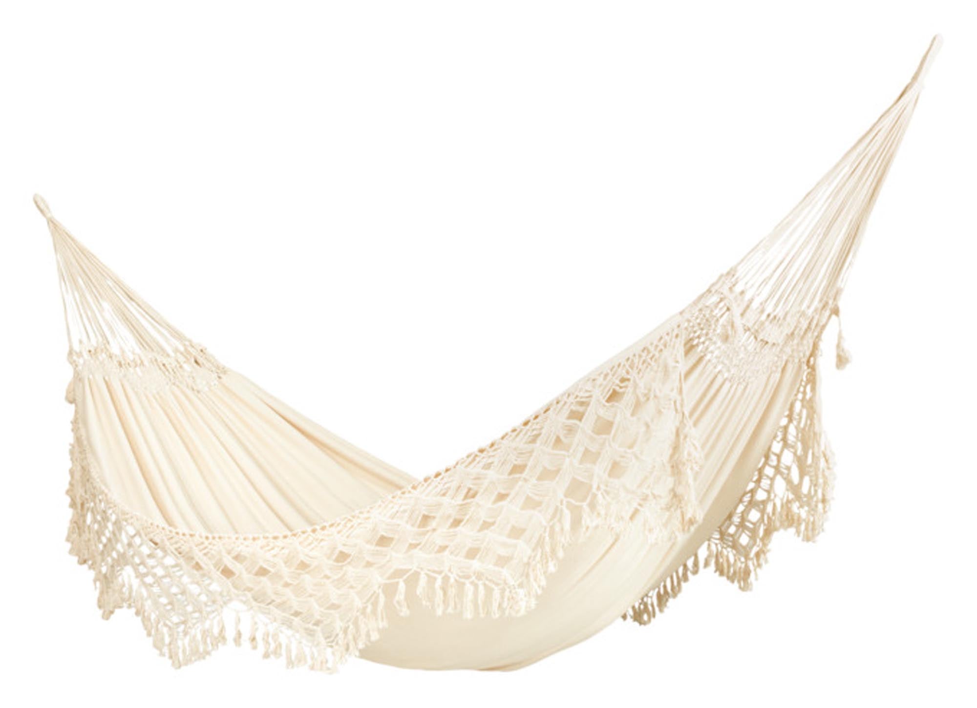 Entspannen Sie in der großzügigen Hängematte Bossanova von LA SIESTA. Ideal für zwei, aus atmungsaktiver Baumwolle, pflegeleicht und vielseitig einsetzbar.