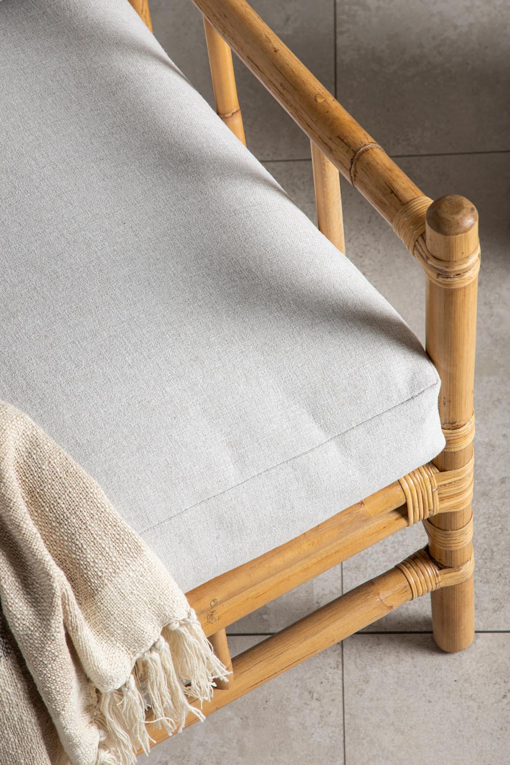 Cane Sofa Sessel in Hellgrau präsentiert im Onlineshop von KAQTU Design AG. Outdoor-Sessel ist von Venture Home