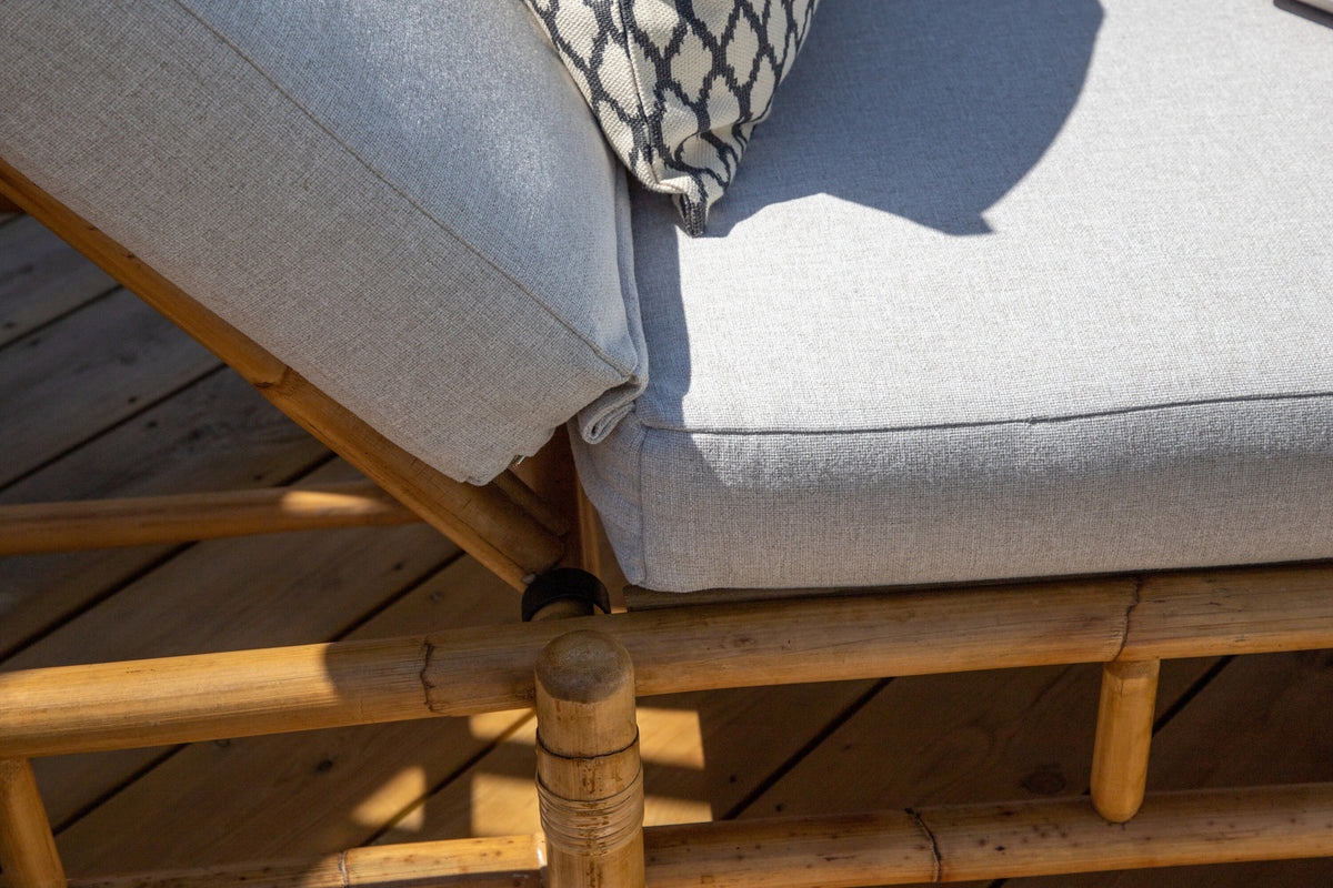 Cane Sonnenliege in Natur präsentiert im Onlineshop von KAQTU Design AG. Liegestuhl ist von Venture Home