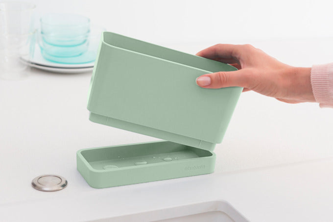 Entdecken Sie den BRABANTIA Küchenorganizer SinkSide in jade green – die stilvolle Lösung für Ordnung und Sauberkeit in Ihrer Küche!