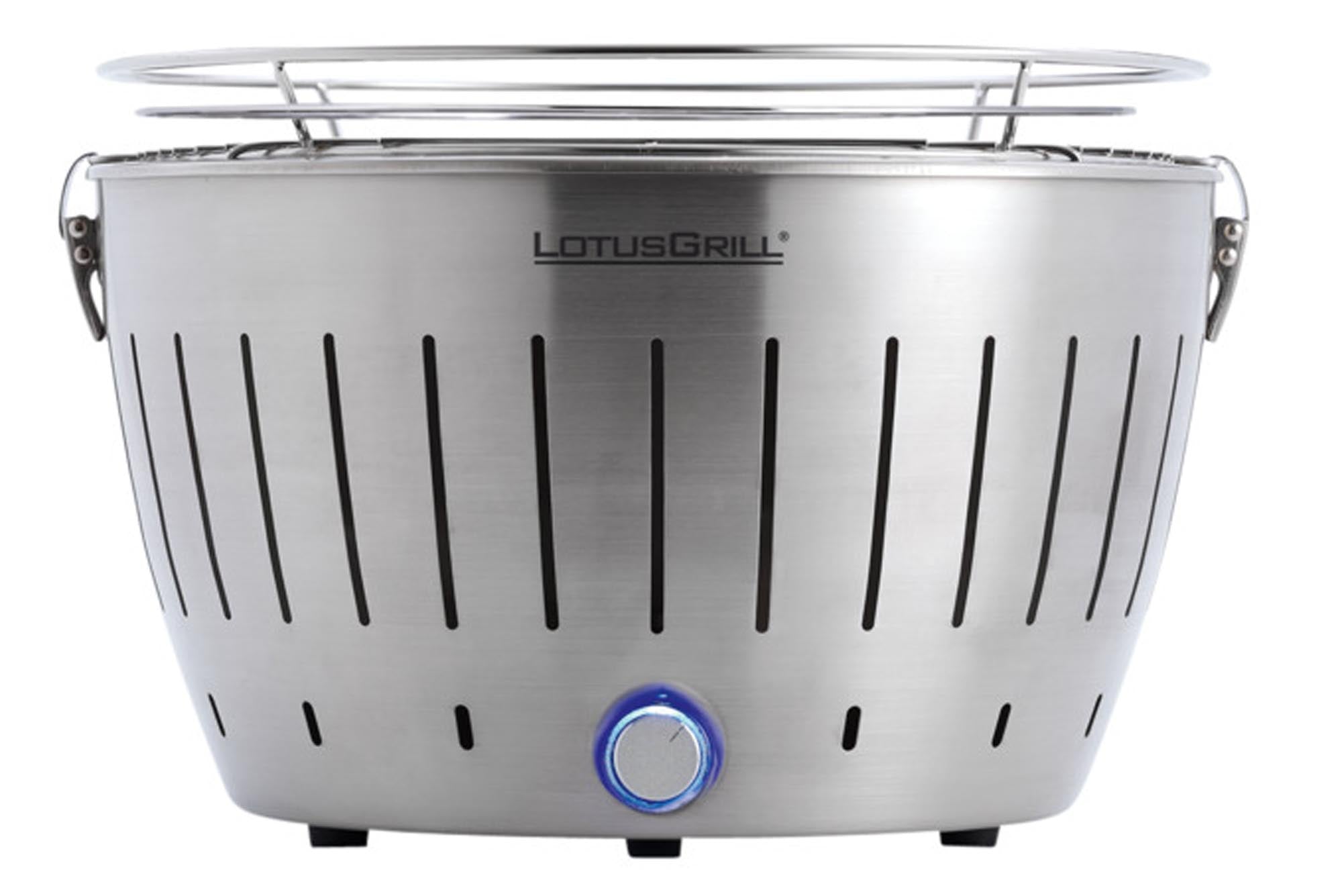 Entdecken Sie den LotusGrill Original Inox ø 32 cm – den perfekten Holzkohletischgrill für sicheres, effizientes Grillen mit minimalem Kohleverbrauch.