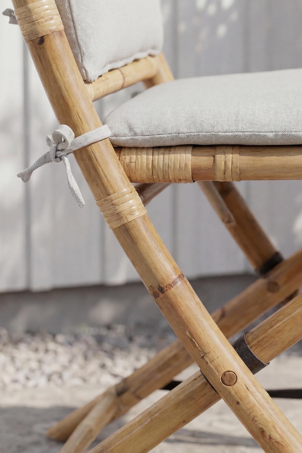 Cane Stuhl klappbar in Natur präsentiert im Onlineshop von KAQTU Design AG. Gartenstuhl ist von Venture Home