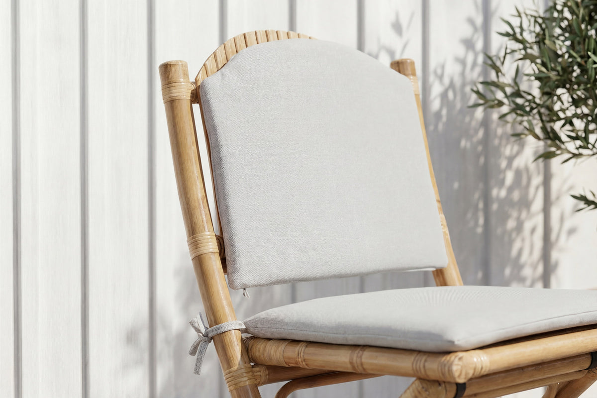 Cane Stuhl klappbar in Natur präsentiert im Onlineshop von KAQTU Design AG. Gartenstuhl ist von Venture Home