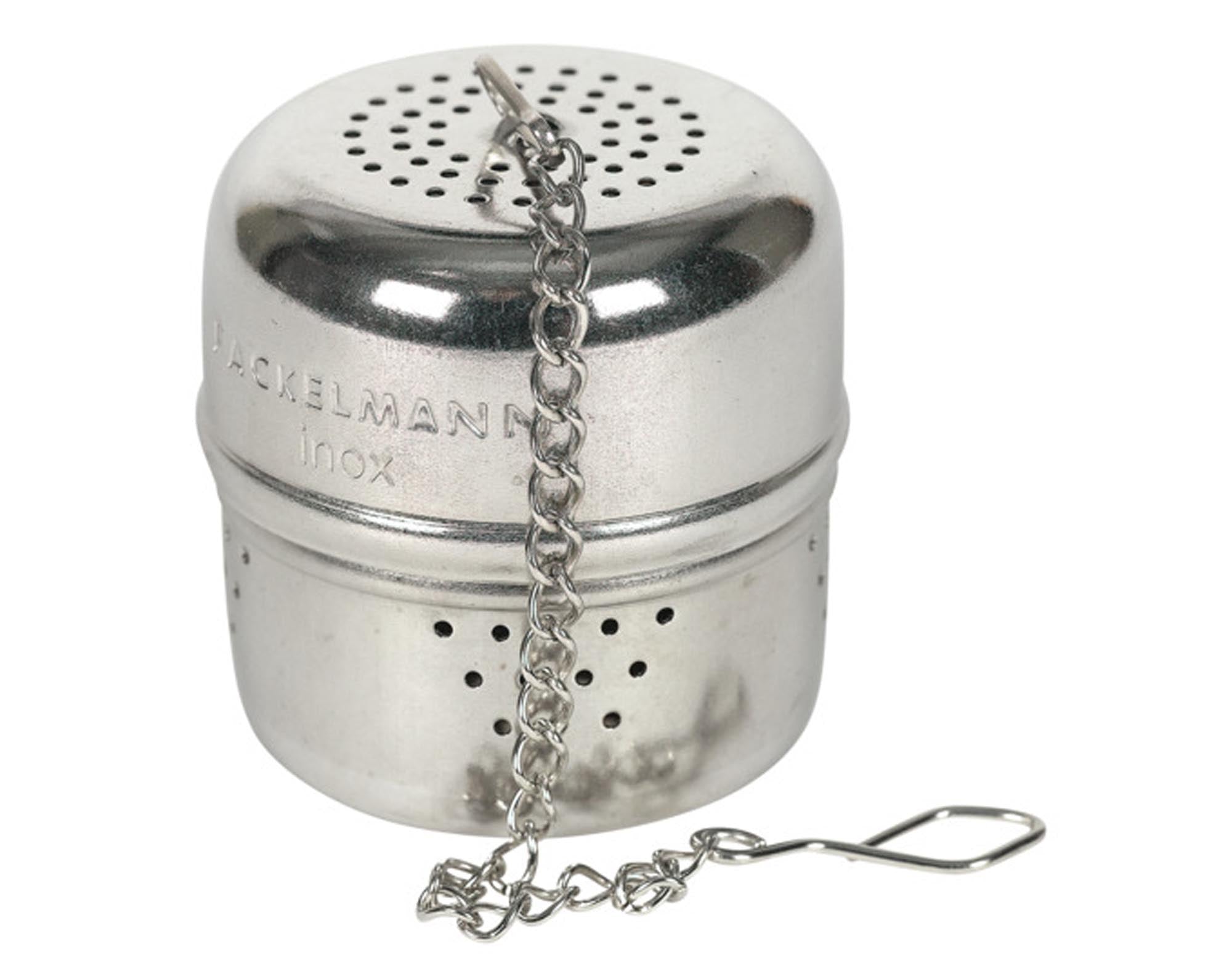 Entdecken Sie das FACKELMANN Tee-Ei Inox mit Kette – ideal für losen Tee, aus rostfreiem Edelstahl, spülmaschinenfest und perfekt für Teeliebhaber.