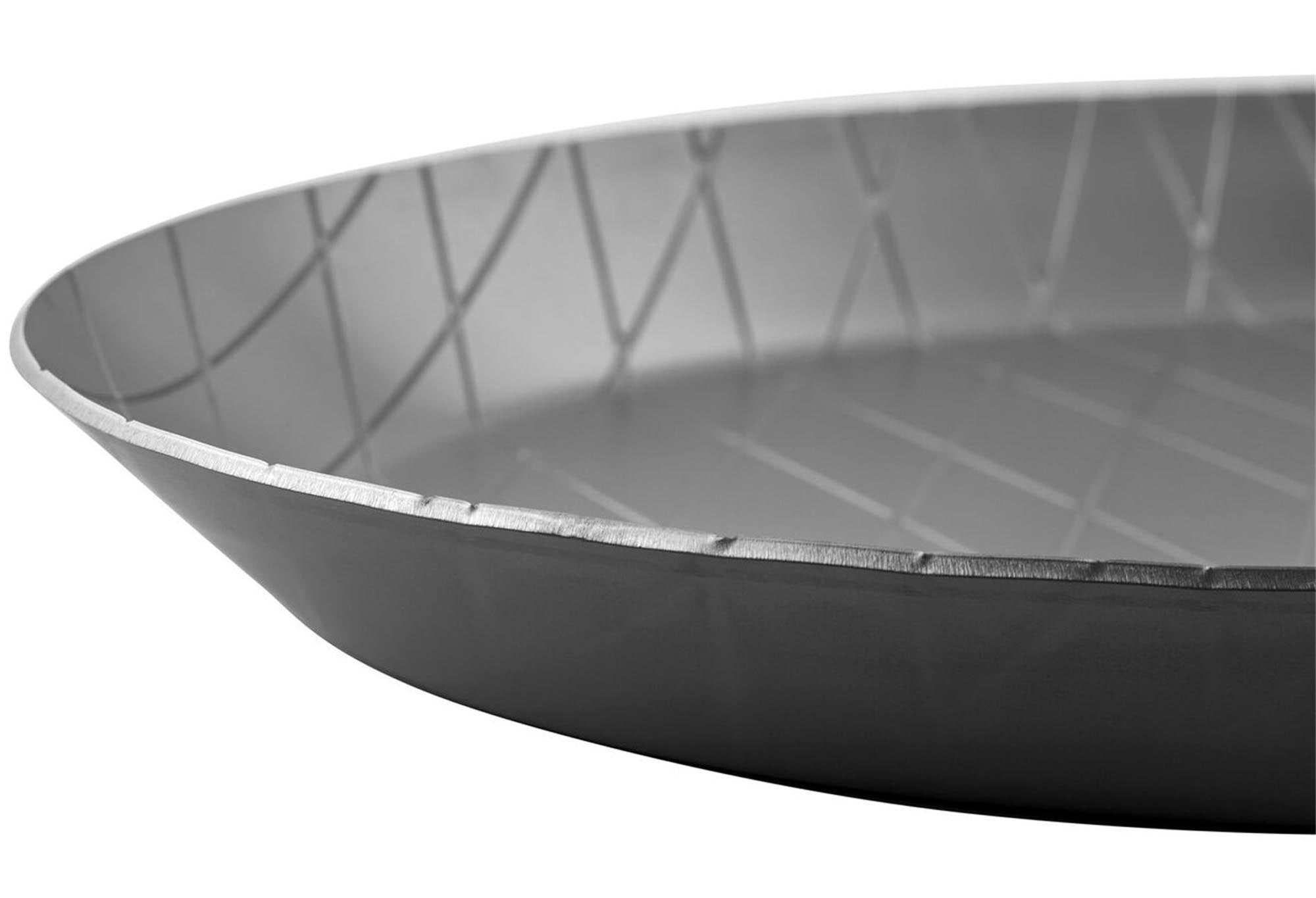 Hochwertige Forge Bratpfanne von Zwilling Kitchen, 24 cm Durchmesser, ideal zum Braten und Anbraten von Fleisch und Gemüse.