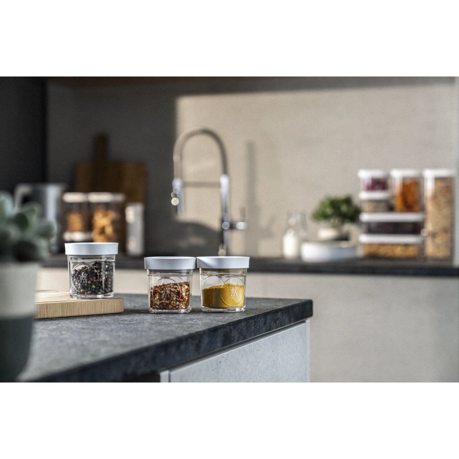 Praktisches 3-teiliges Cube Set XS von Zwilling in transparent-weiß, perfekt für die vakuumierte Aufbewahrung von Lebensmitteln, 120ml, platzsparend.