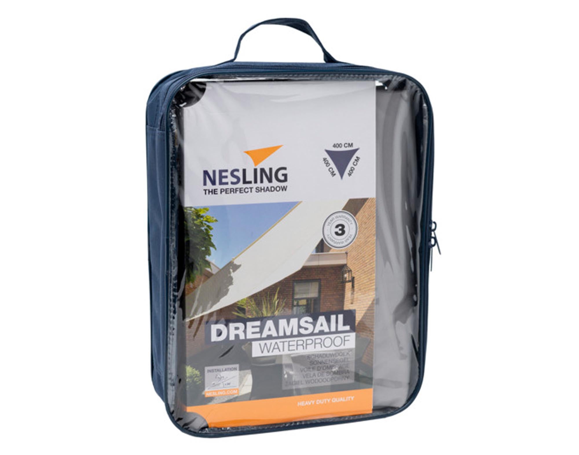 Entdecken Sie das NESLING Sonnensegel Dreamsail Triangle 400x400x400 cm in Grau. UV-beständig, wasserabweisend, einfach zu montieren und ideal für Garten, Terrasse und Pool.