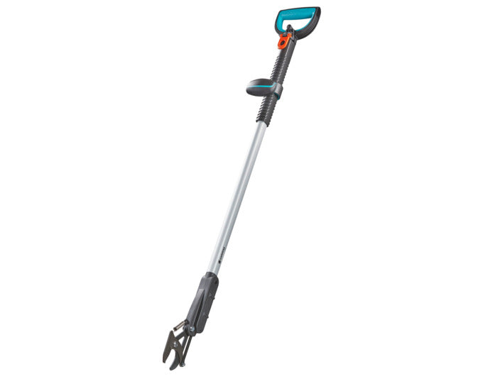 GARDENA Baumschere Slimcut 117 cm in präsentiert im Onlineshop von KAQTU Design AG. Gartenwerkzeug ist von GARDENA