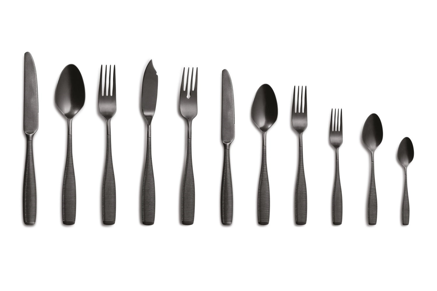 Fleur de Lys Q21 Dessertlöffel Black Vintage in Schwarz präsentiert im Onlineshop von KAQTU Design AG. Besteck ist von Comas