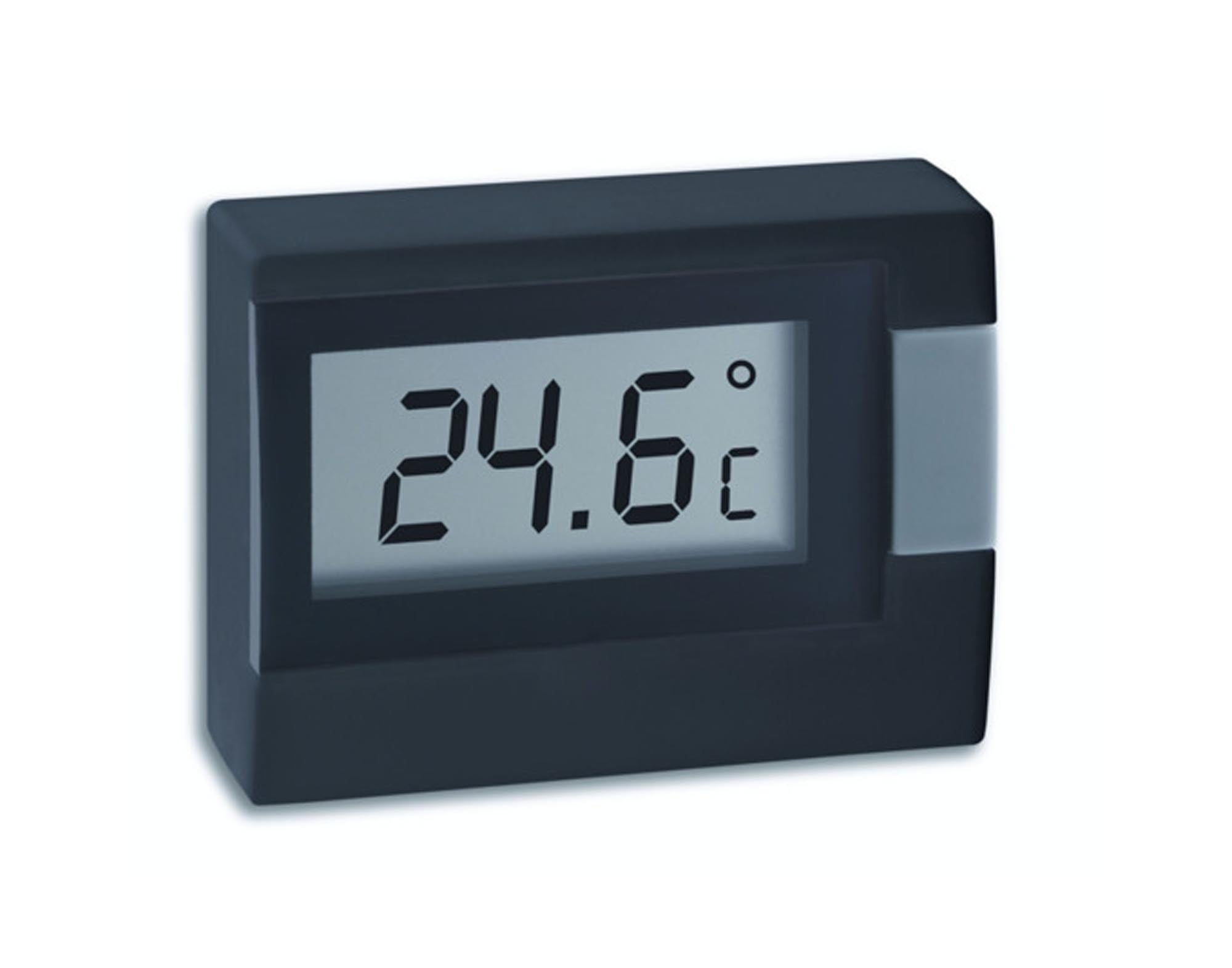 Entdecken Sie das TFA digitale Thermometer in Schwarz: präzise Temperaturmessungen, modernes Design, klare LCD-Anzeige und einfache Bedienung.