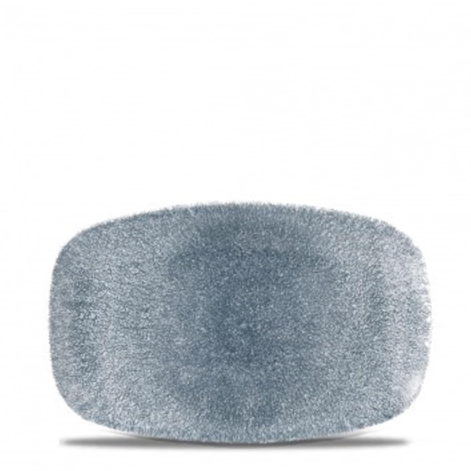 Entdecken Sie die S.P. Raku Topaz Blue Platte (23.7x15.7cm) von Churchill – ideal für elegante Präsentationen von Speisen, spülmaschinenfest und mikrowellengeeignet.