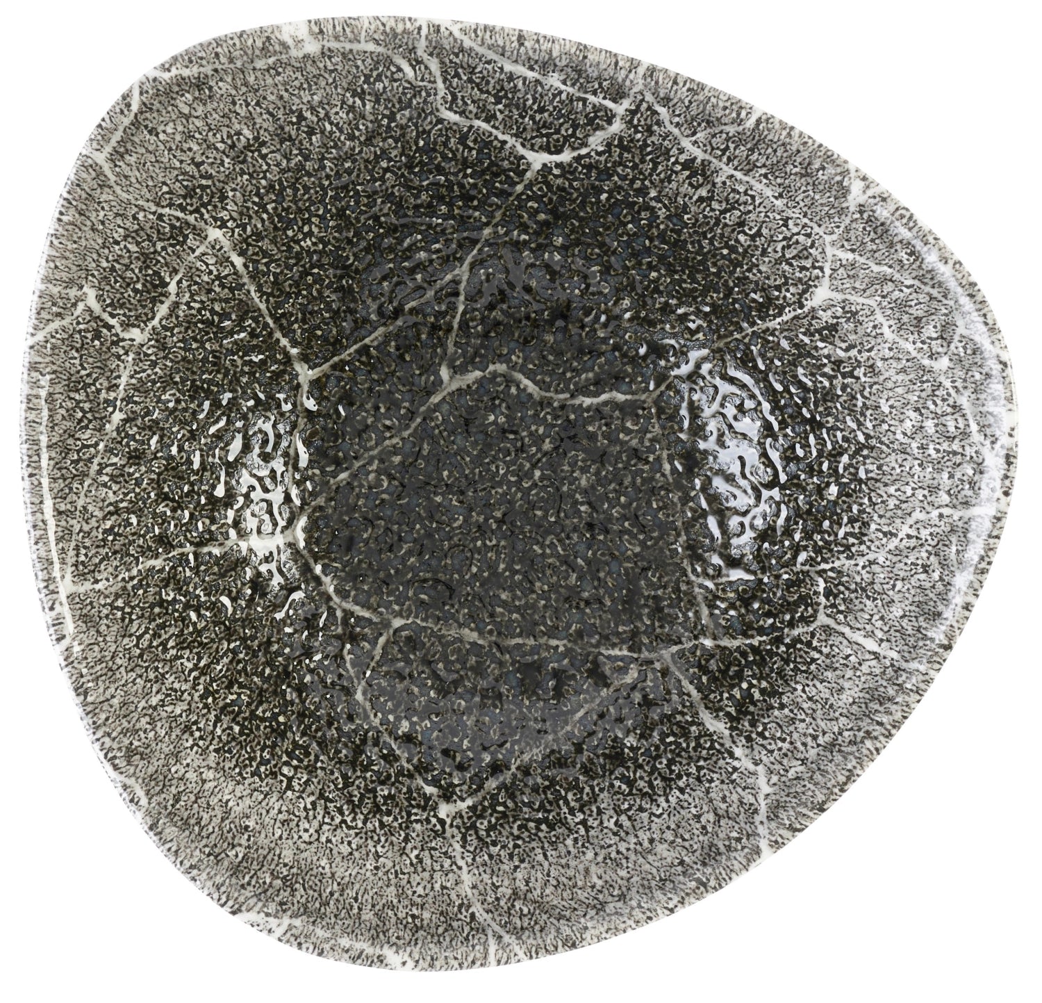 Entdecken Sie die S.P. Kintsugi Reverse Quartz Black Triangel Schüssel (18,5 cm) von Churchill – ein elegantes, funktionales Design für Salate, Snacks und Desserts.