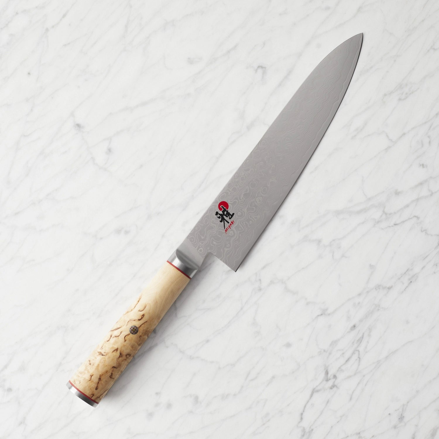 Hochwertiges MIYABI 5000MCD Gyutoh, 200mm – ein präzises Damastmesser mit exquisitem Design und hervorragender Schneidleistung für anspruchsvolle Küchen.
