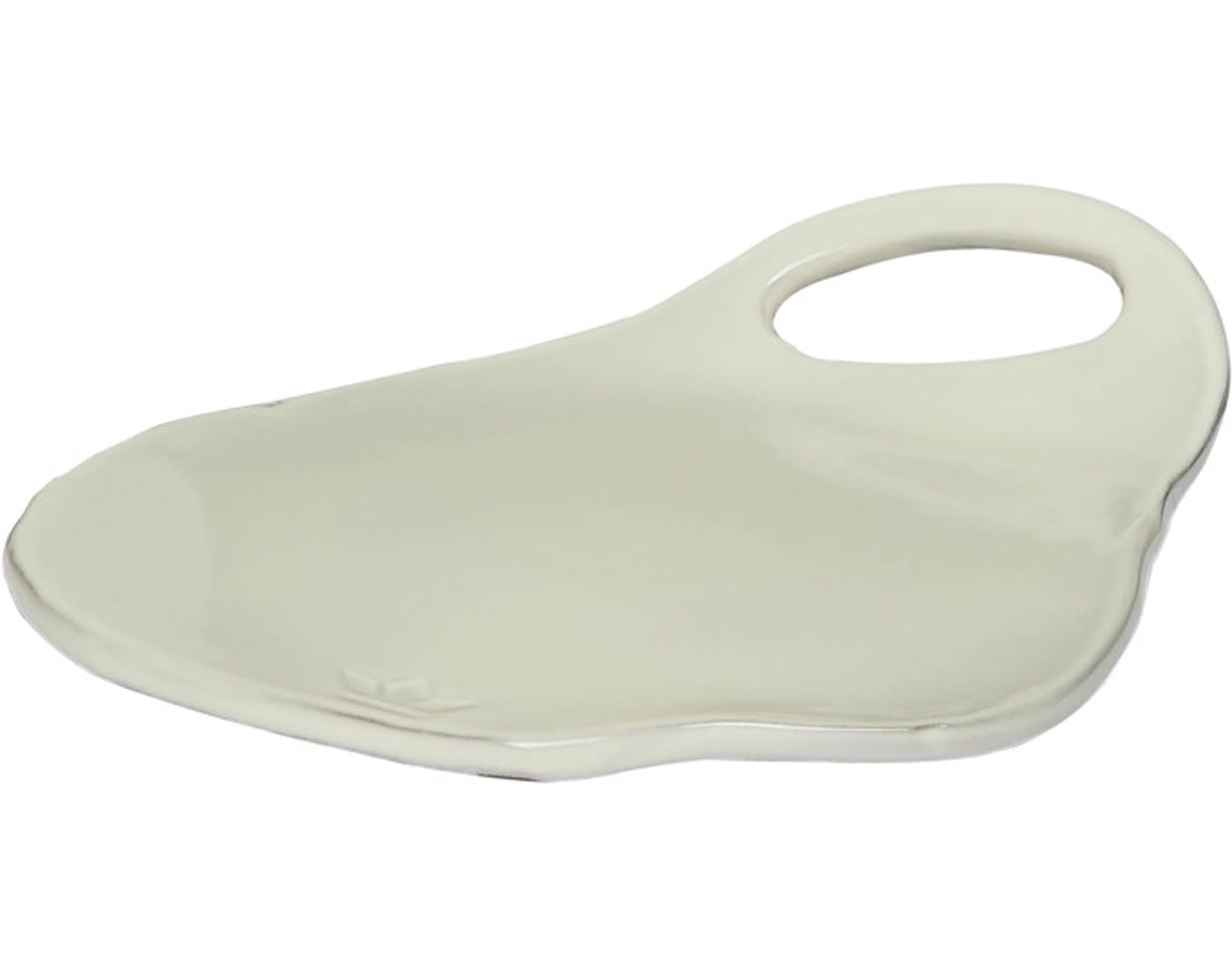 Entdecken Sie die elegante DUTCHDELUXES Platte Lola (28x23,5 cm) aus hochwertiger Keramik. Ideal für Snacks, Obst und Dekoration. Pflegeleicht und stilvoll!