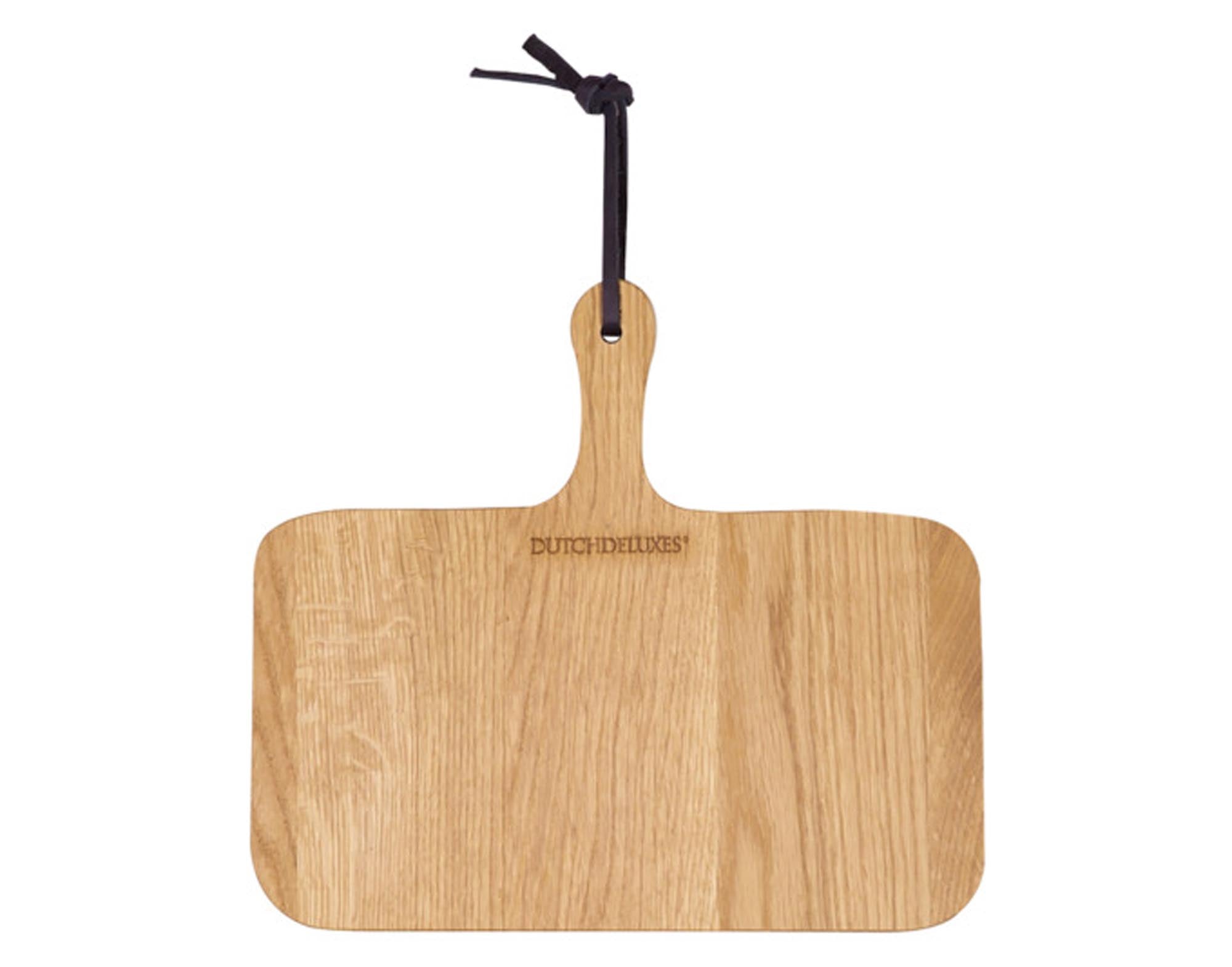 Elegantes Walnussholz-Schneidbrett 34x19 cm von DUTCHDELUXES: robust, antibakteriell, ideal für Küche und Präsentation.