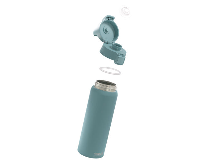 Entdecken Sie die SIGG Trinkflasche Bottle Shield One in Morning Blue (0.75 l) – robust, BPA-frei und perfekt für Alltag und Outdoor-Aktivitäten.