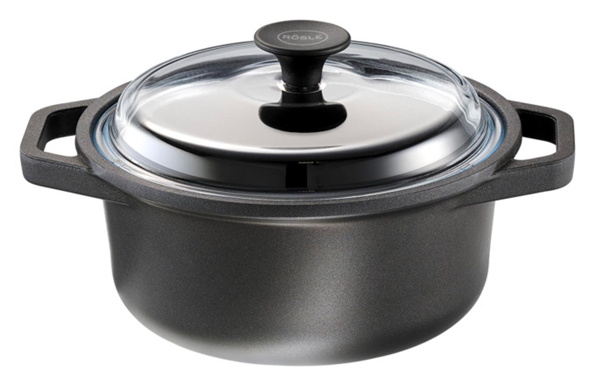 Entdecken Sie den LODGE Dutch Oven 5 l – ideal für schmackhafte Eintöpfe, Braten und Brot. Robuste Gusseisenqualität für perfekte Ergebnisse.