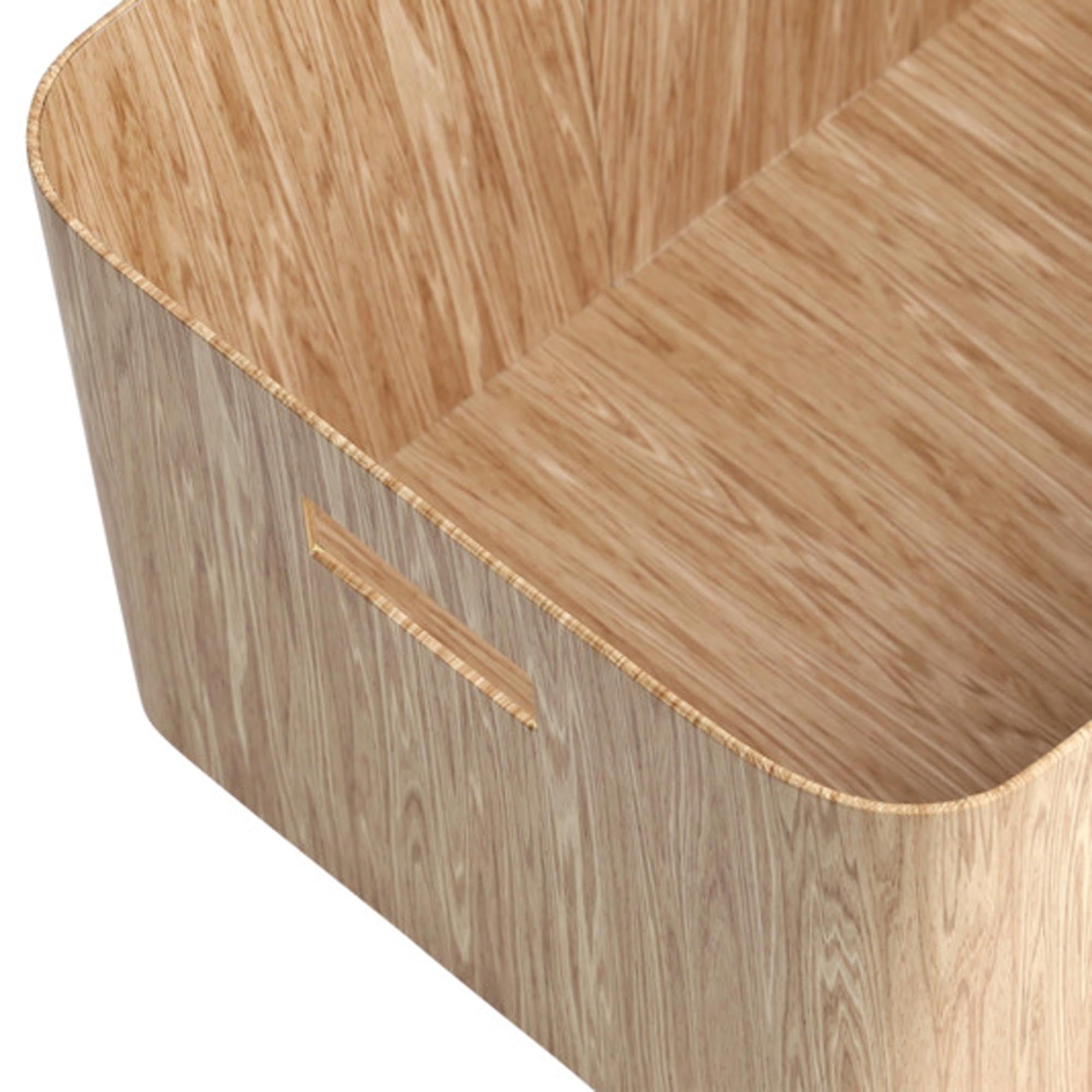 Elegante Holz-Aufbewahrungsbox (30.5x40.6x40.3 cm) von ZELLER PRESENT: robust, vielseitig, mit Deckel und Griffen. Ideal für jeden Raum.