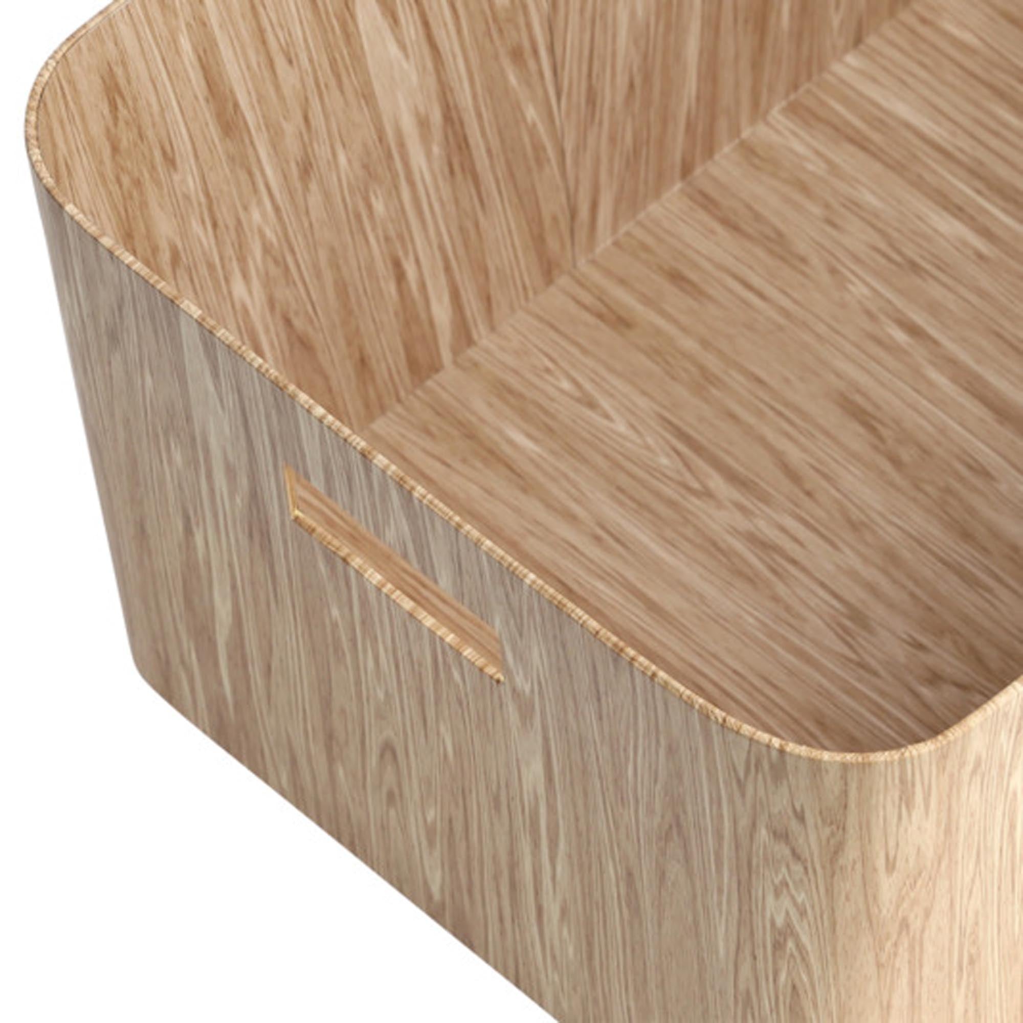 Elegante Holz-Aufbewahrungsbox (30.5x40.6x40.3 cm) von ZELLER PRESENT: robust, vielseitig, mit Deckel und Griffen. Ideal für jeden Raum.