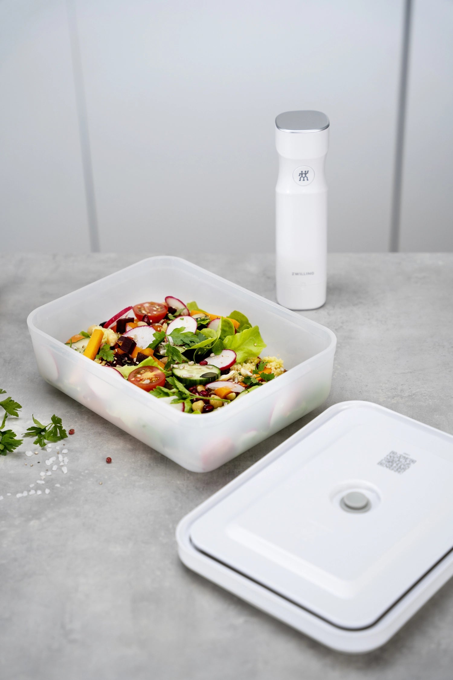 Praktische Vakuum-Lunchbox L von Zwilling Kitchen, aus robustem Kunststoff, perfekt für die Aufbewahrung von Speisen, 1.6L Volumen.