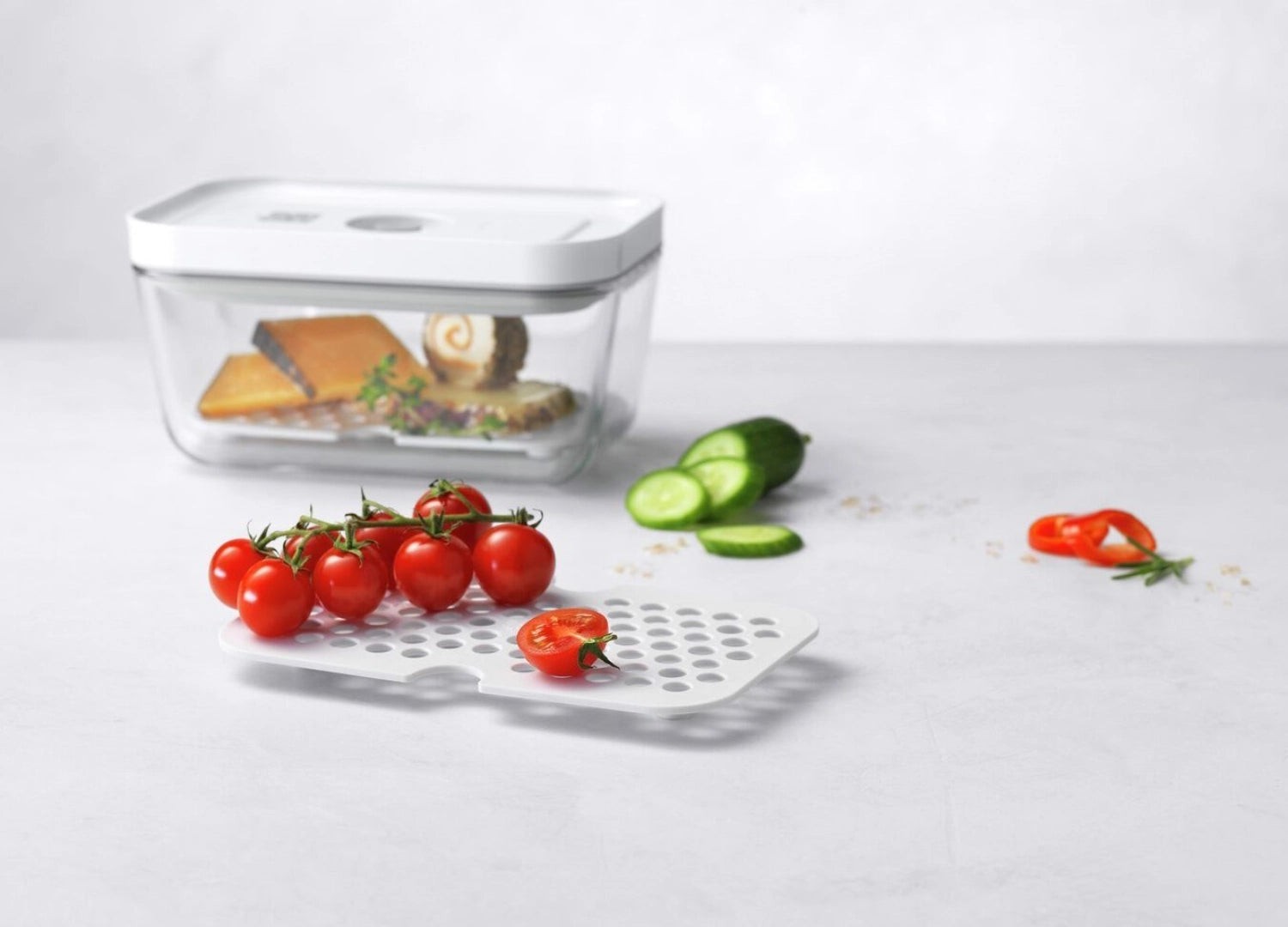 Optimale Frische mit dem 2er Set Vakuum Zubehörset Abtrg Gitter M/L von Zwilling. Robuste Gitterbehälter für nachhaltige Lebensmittelaufbewahrung.