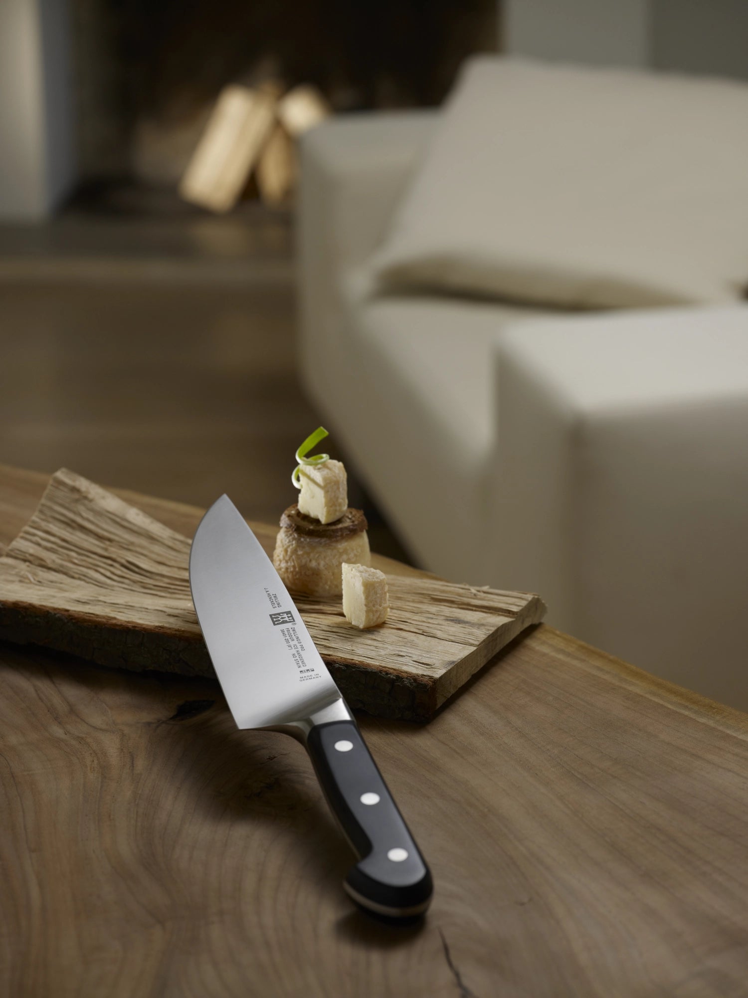 <tc>Zwilling</tc> Pro chef's knife 200 mm