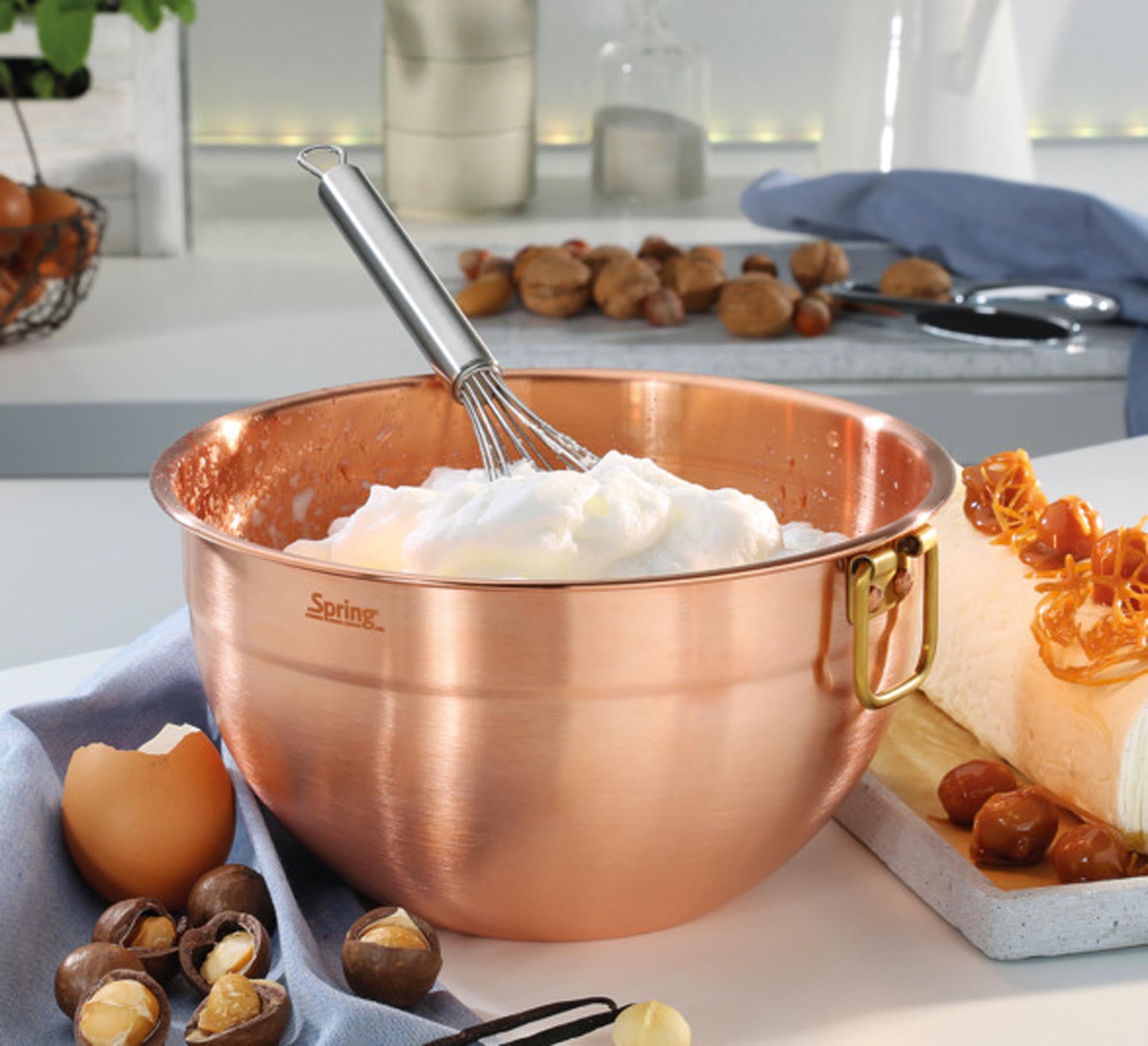 Elegante SPRING Culinox Schüssel 20 cm aus hochwertigem Edelstahl. Ideal für Salate, Teige und stilvolles Servieren. Spülmaschinenfest und langlebig.