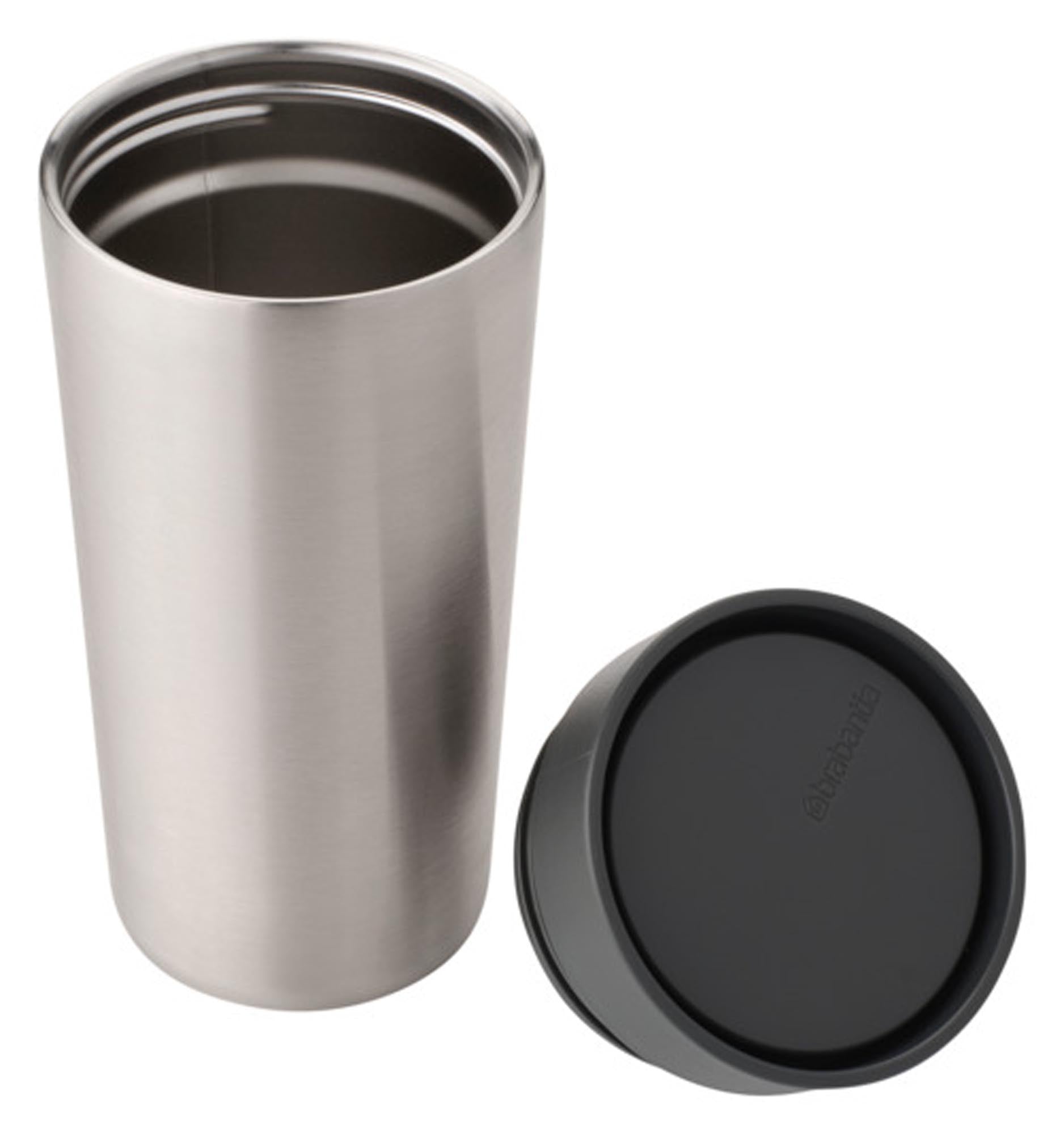 Der BRABANTIA Isolierbecher Make & Take 0.36 l in Dunkelgrau vereint stilvolles Design mit hervorragender Isolierung für heiße und kalte Getränke.