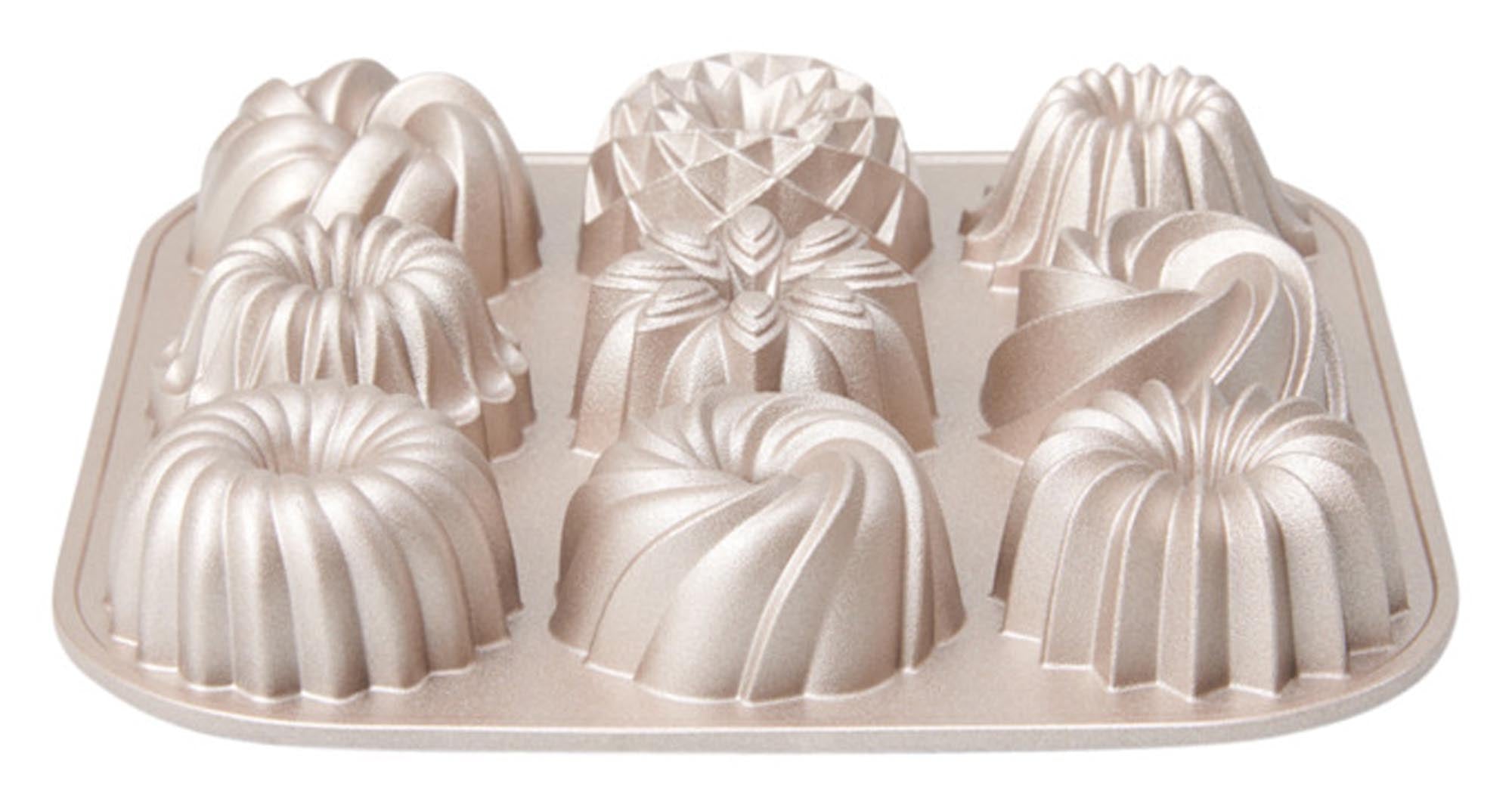 Entdecken Sie die REMUNDI Oberfach M Grillablage: Hochwertige Edelstahl-Konstruktion, praktische Schublade, modernes Design für perfekten Grillgenuss.