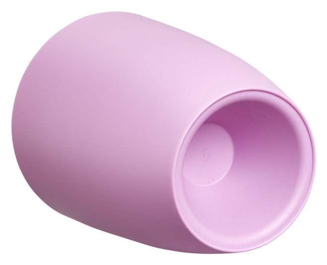 Entdecken Sie den ELHO Übertopf Brussels Orchidee in violett, ideal für Orchideen. Nachhaltig aus recyceltem Plastik, fördert er gesundes Pflanzenwachstum.