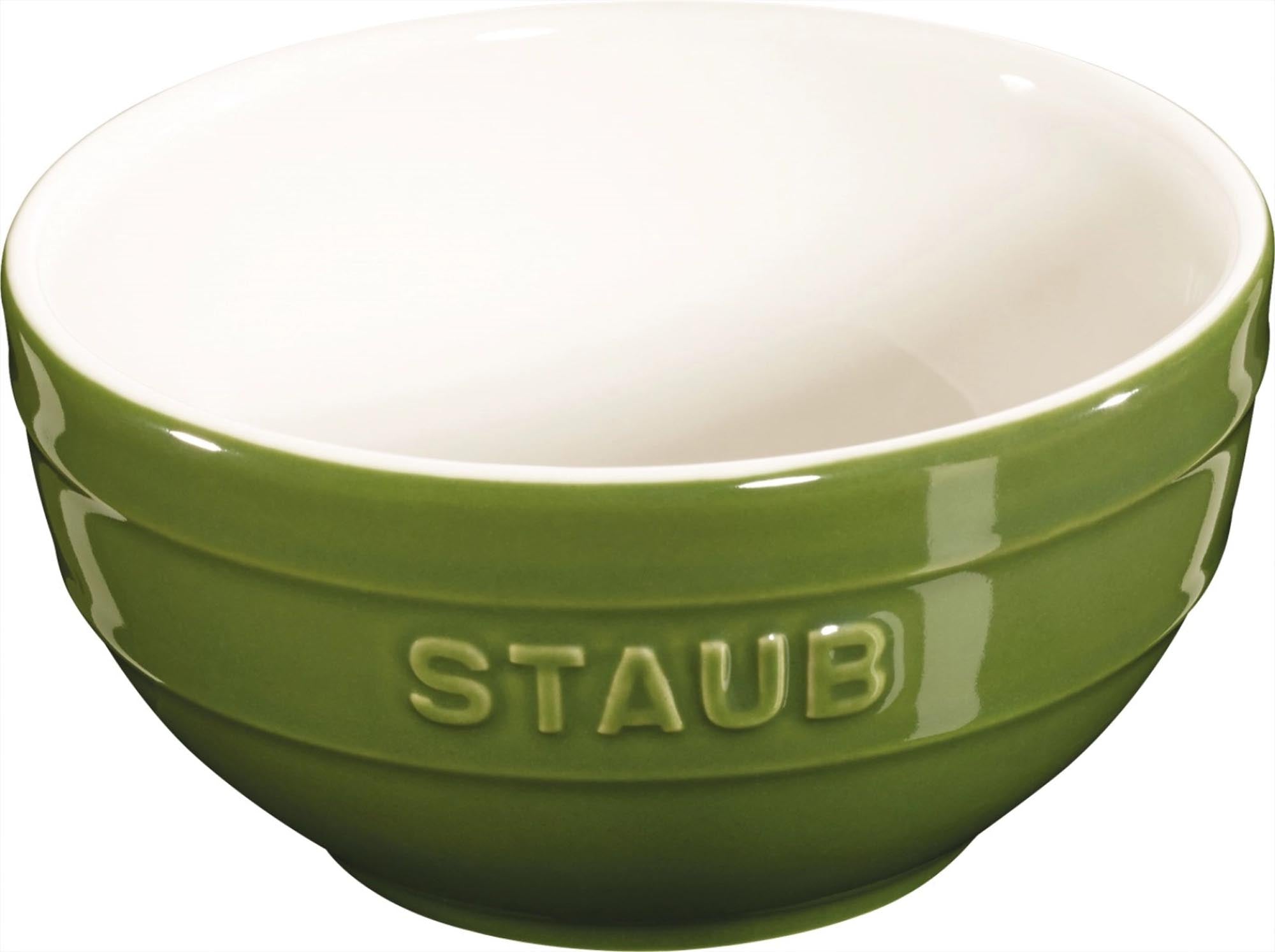 Entdecken Sie die elegante Keramik Schüssel "basil rund" von Staub (0,4l, Ø12 cm) – ideal für Snacks, Salate und Desserts. Hochwertig, langlebig und stilvoll!