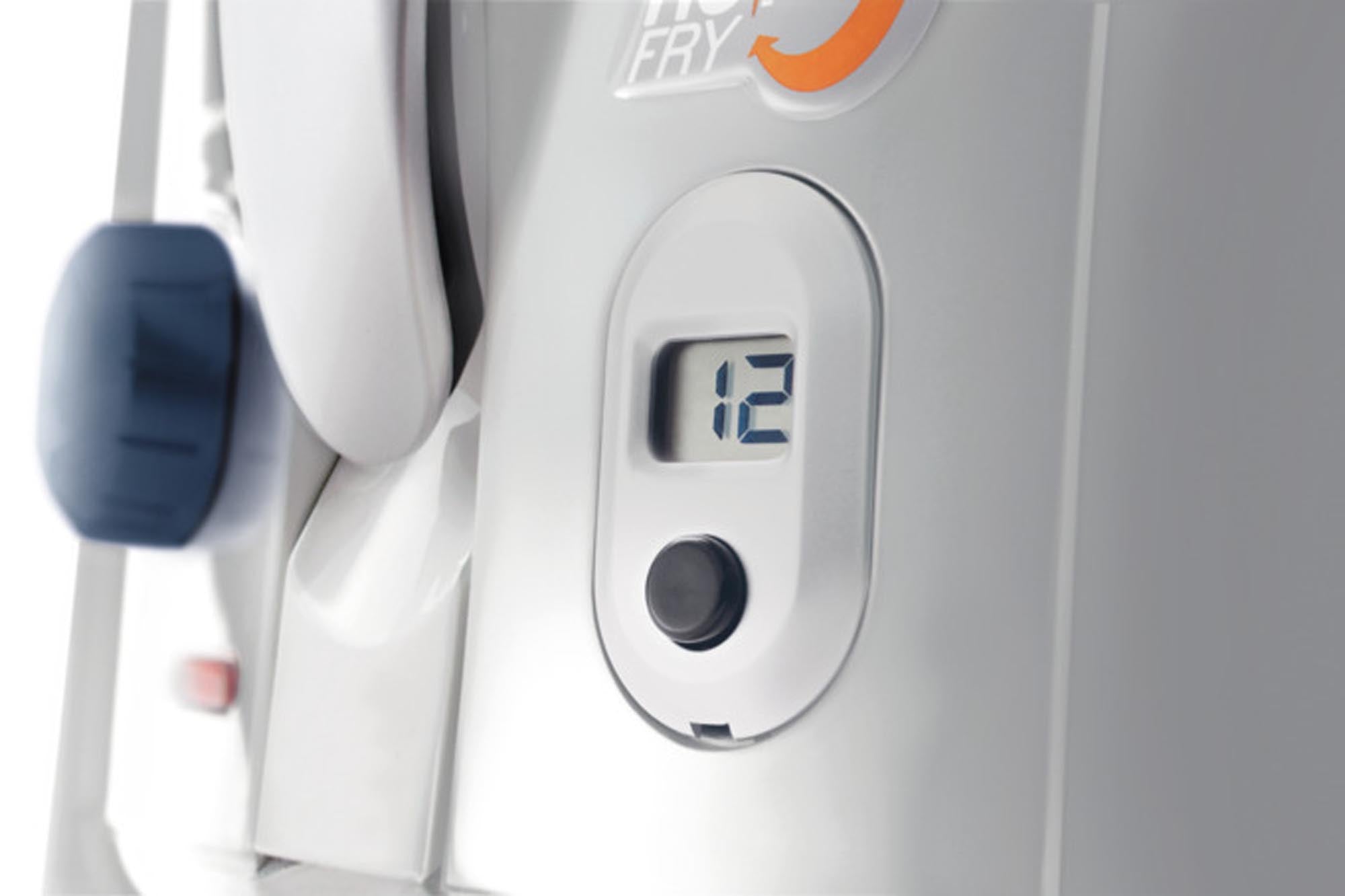 Entdecken Sie die DELONGHI Fritteuse F28533: Ideal für knusprige Pommes, mit präziser Temperaturregelung und einfachem Reinigungskomfort.