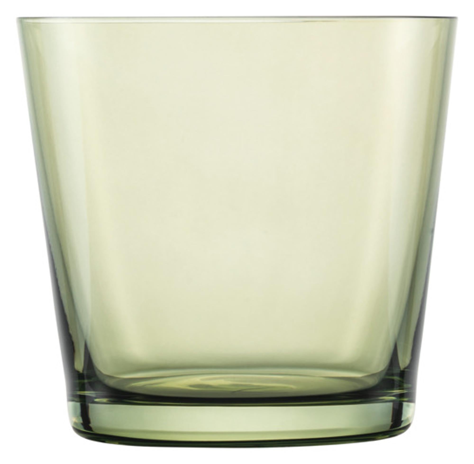 Entdecken Sie das elegante ZWIESEL GLAS Wasserglas Together 42 in Olive, 4 Stück. Hochwertiges Kristallglas, bruchsicher, spülmaschinenfest, ideal für jeden Anlass.