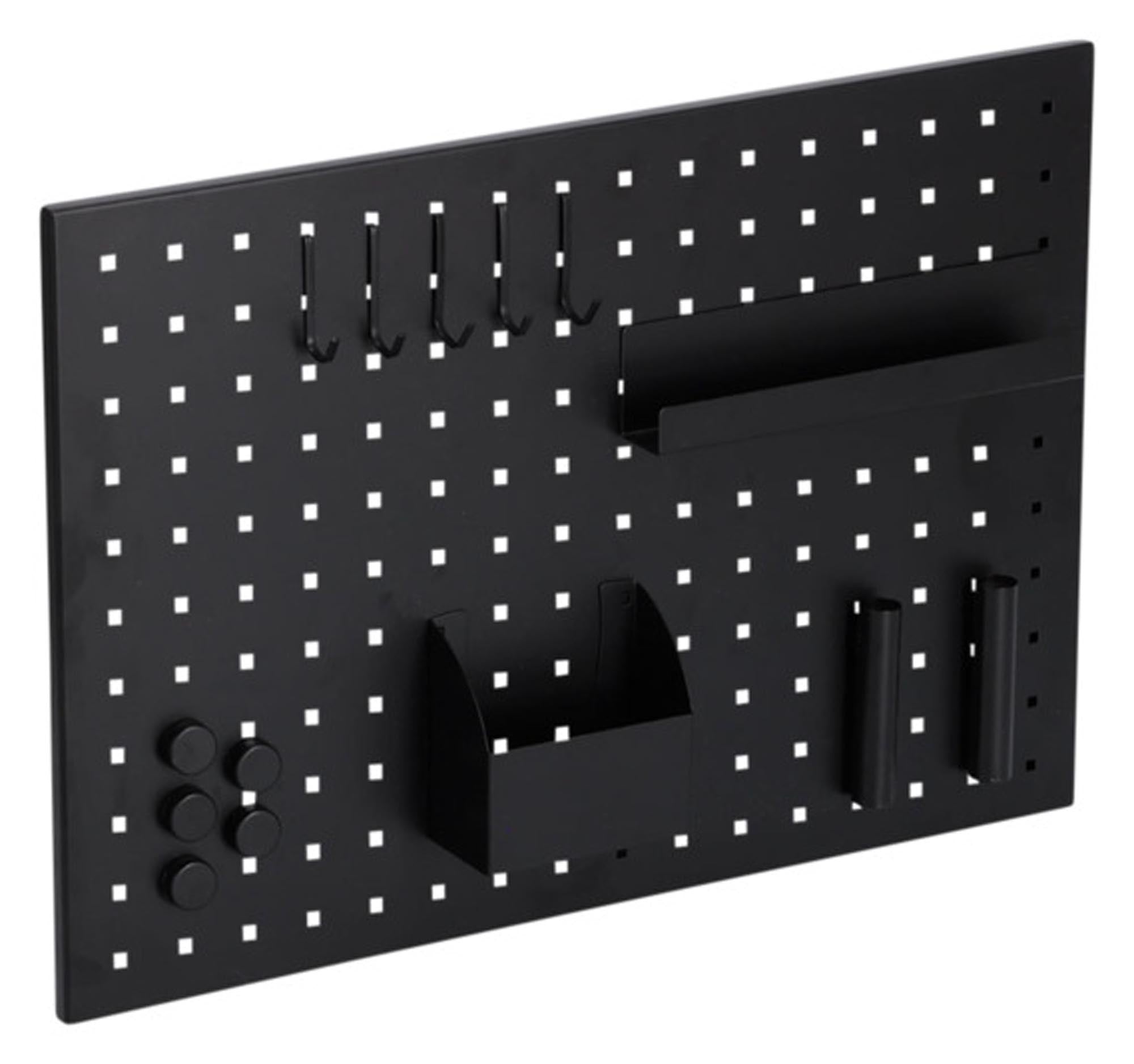 Das ZELLER Magnet Memoboard Metall 50x35 cm vereint Funktionalität und modernes Design. Ideal für Notizen, Schlüssel und mehr – für ein organisiertes Zuhause oder Büro.