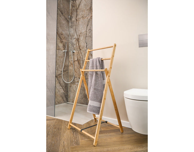 Stilvoller Handtuchständer aus Bambus, 50x42x95 cm, von ZELLER PRESENT: robust, nachhaltig, wasserabweisend, ideal für jedes Bad.