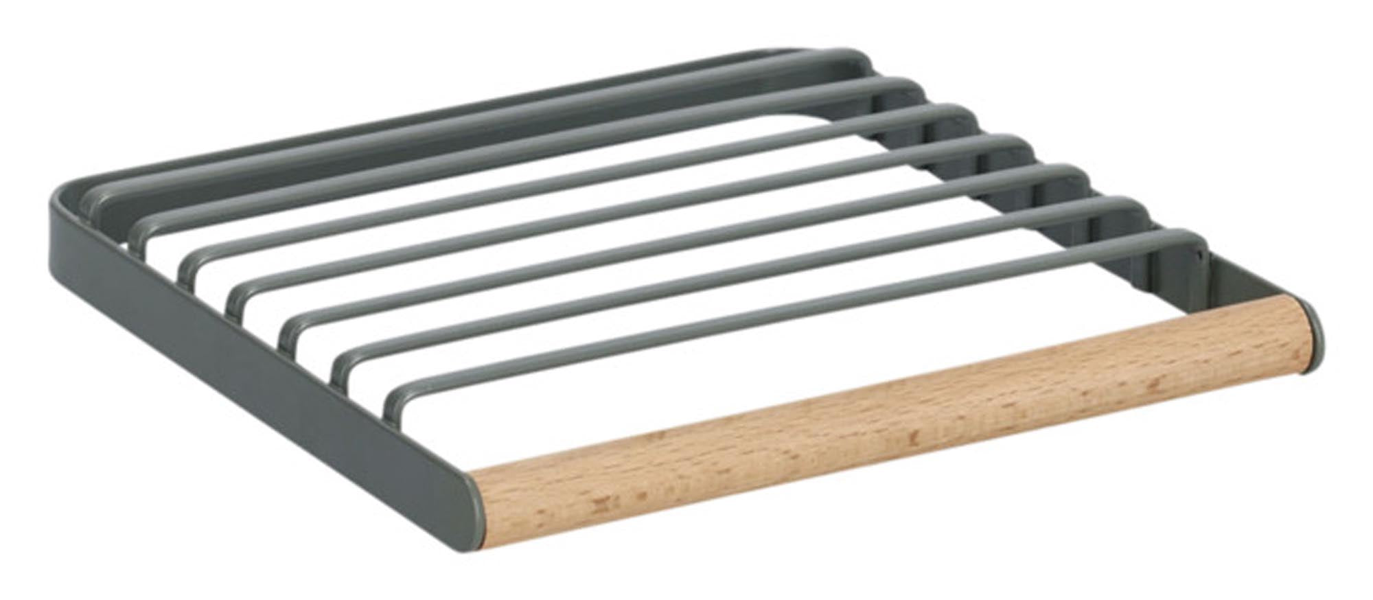 Eleganter ZELLER Topfuntersatz aus Metall und Buchenholz, 18x18x2 cm, ideal für Pfannen, hitzebeständig, pflegeleicht, modernes Design.