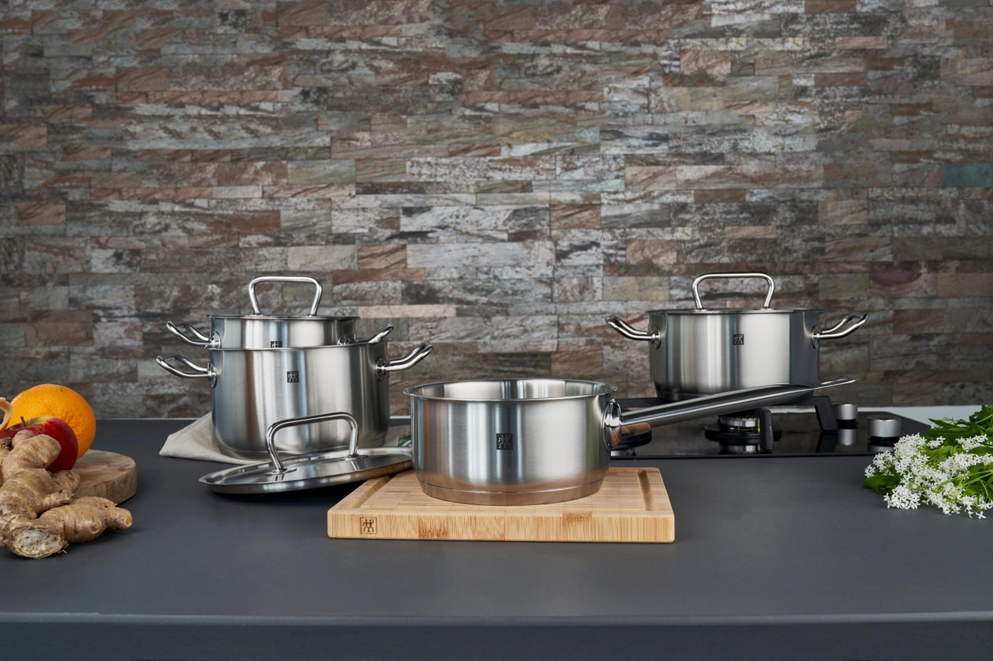 Hochwertiges 4-teiliges Zwilling Twin Classic Kochgeschirr-Set aus Edelstahl, perfekt für vielseitige und elegante Kochkreationen.