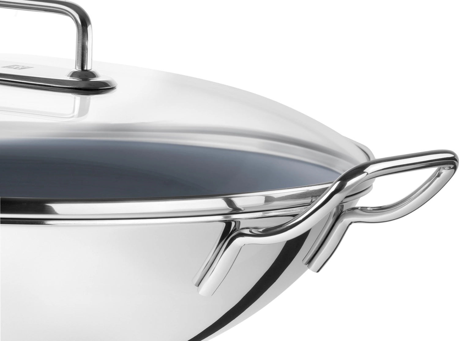 Hochwertiger Zwilling Plus Wok mit antihaftbeschichteter Oberfläche und 32 cm Durchmesser, perfekt für vielseitige asiatische Gerichte.
