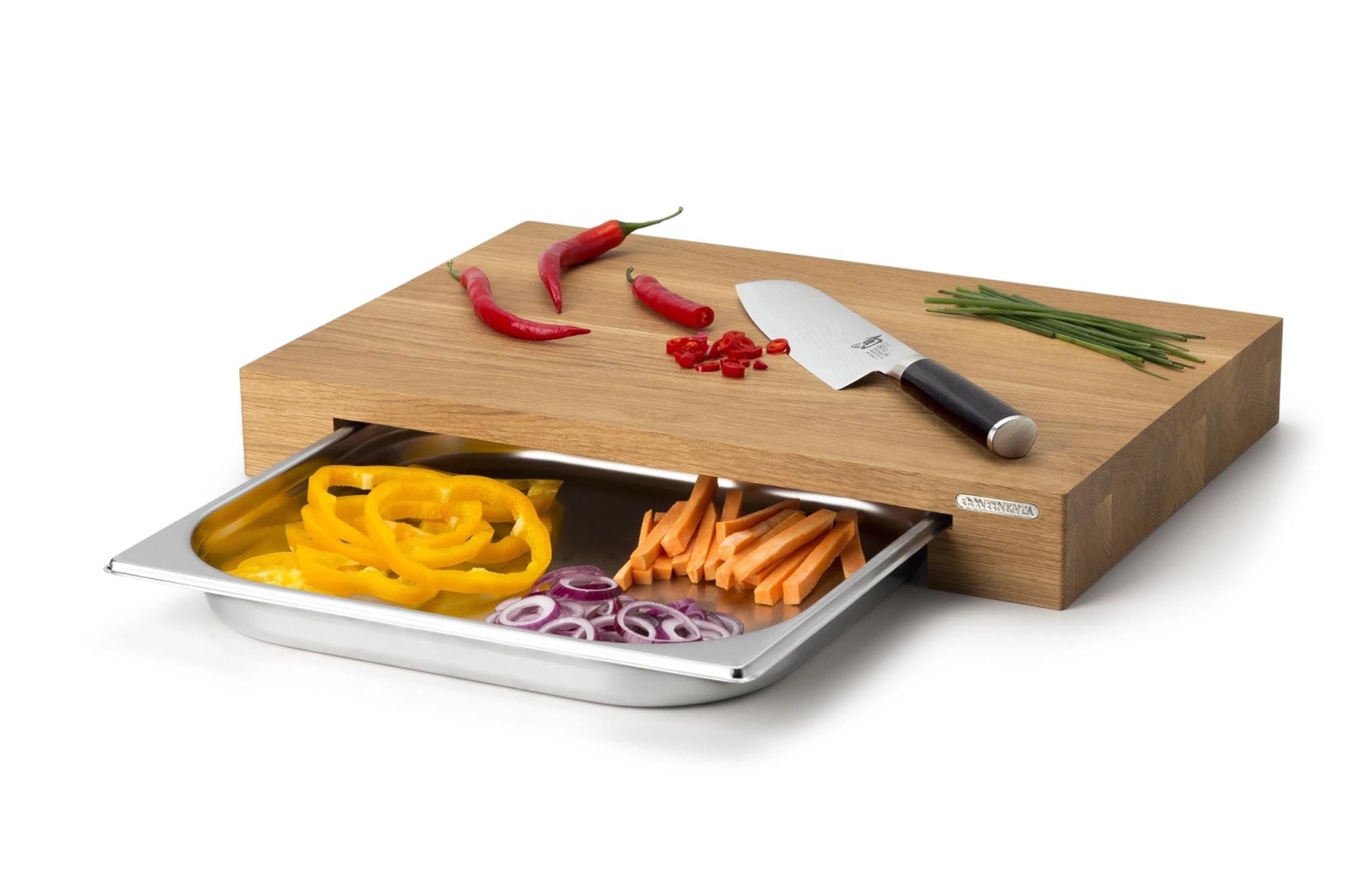 Hochwertiges Eiche Schneidebrett mit praktischer Edelstahl Schublade, 48x32,5x6 cm. Ideal für jede Küche, stilvoll und funktional.