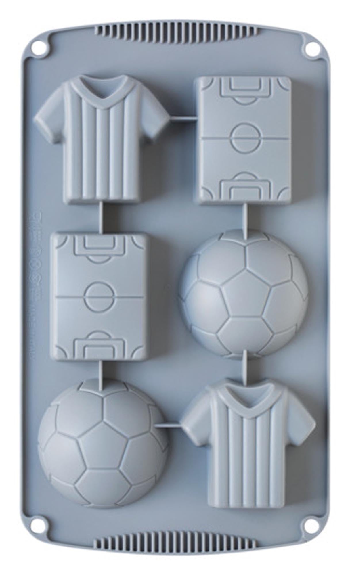 Entdecken Sie die DECORA Silikonbackform 6er Fussball (30x17x3 cm) für kreative Backideen. Ideal für Fussballpartys, kinderfreundlich und pflegeleicht!