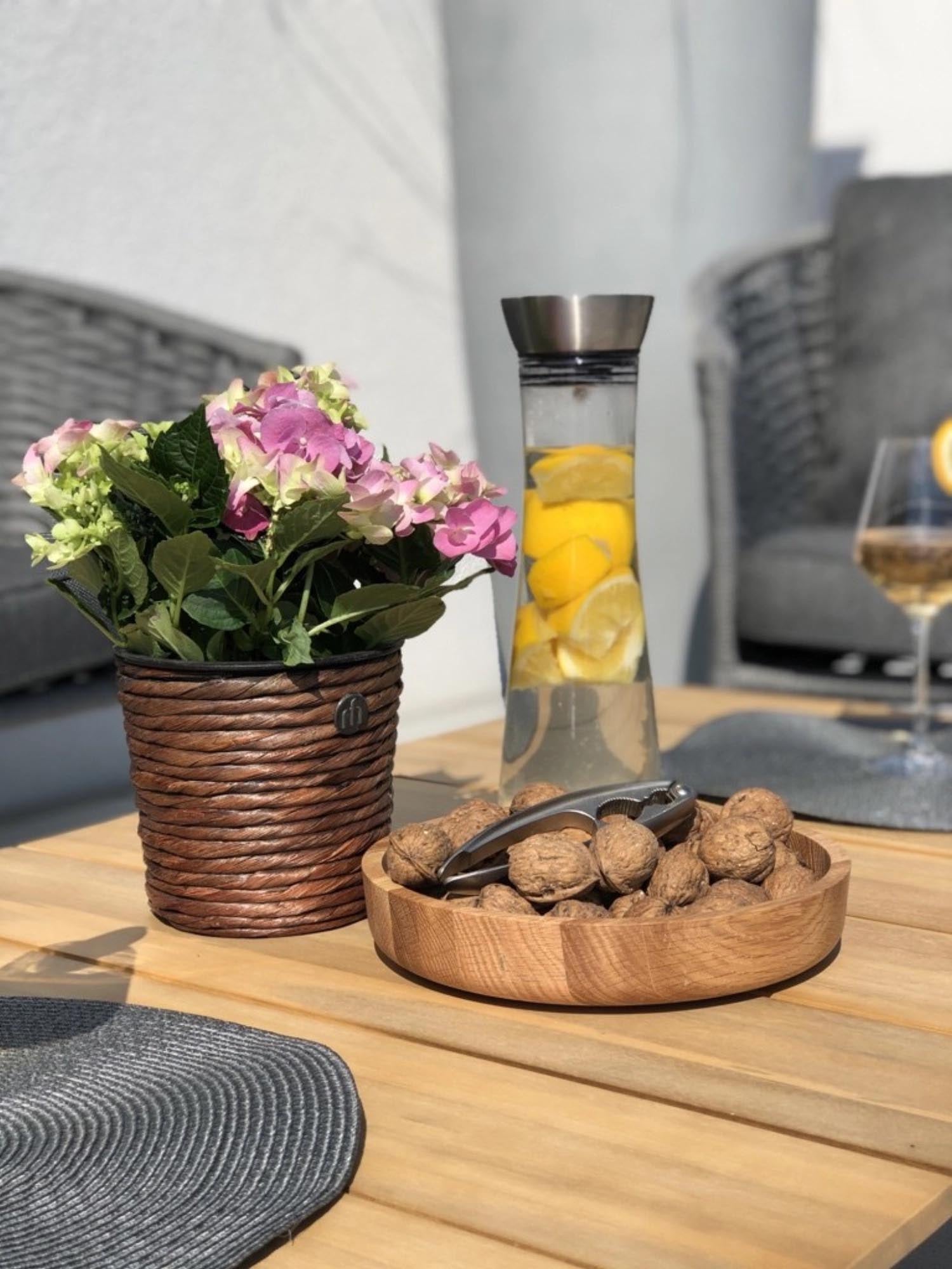 Elegante Eiche Schale 20x4.3 cm von Continenta – modern und edel.